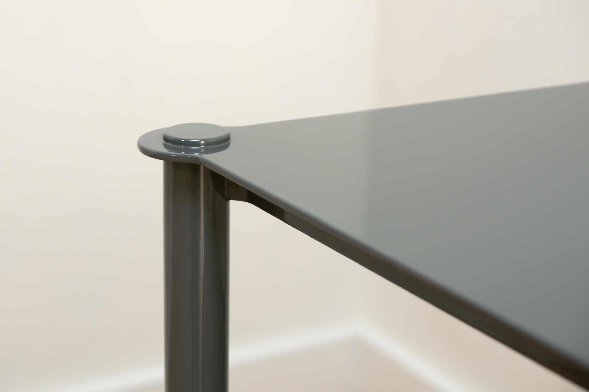 Mezzo End Table in Powder Coated Steel, Linoleum, and Oak by Laylo Studio In New Condition For Sale In Chicago, IL