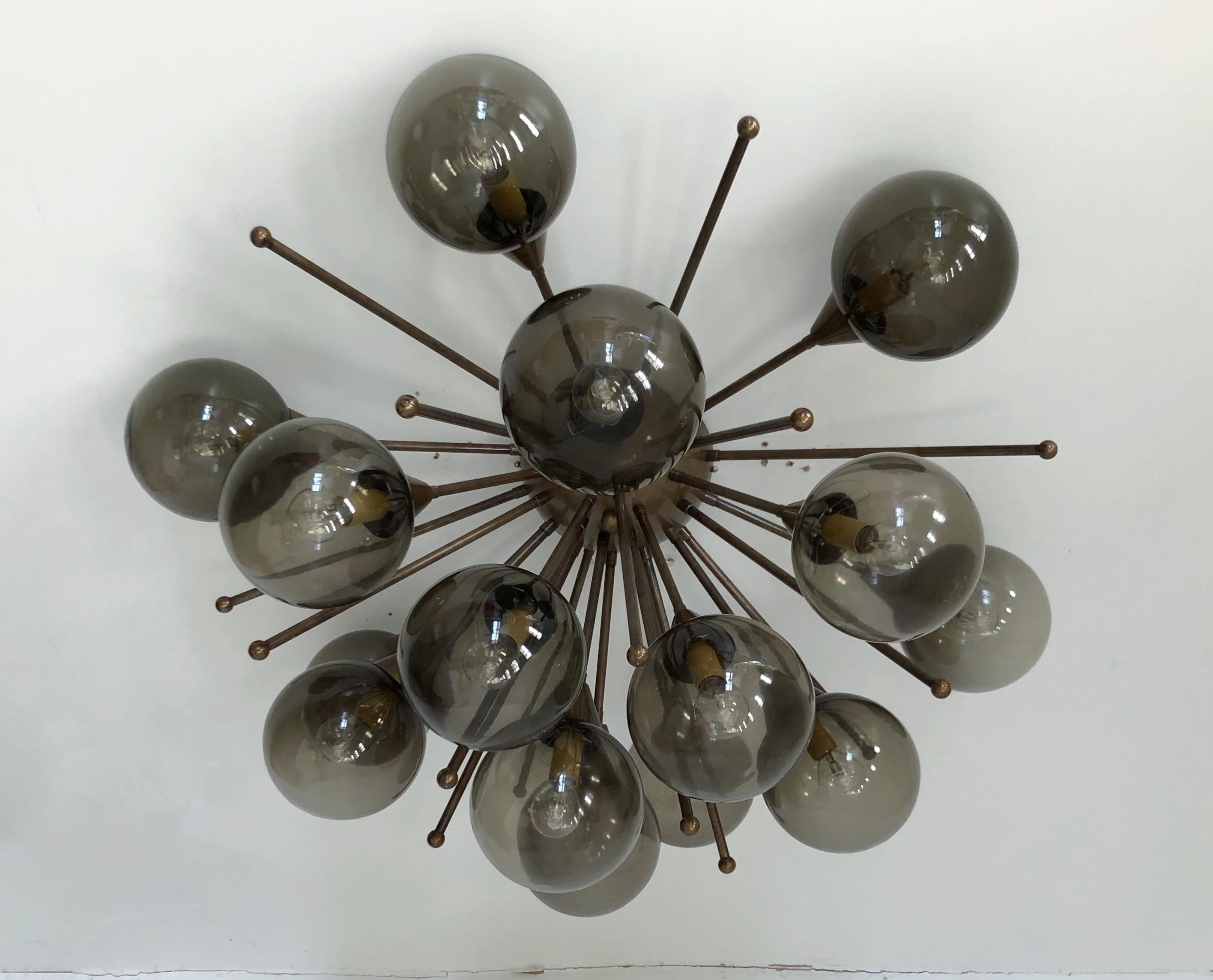Moderno Mezzo Flush Mount di Fabio Ltd in vendita