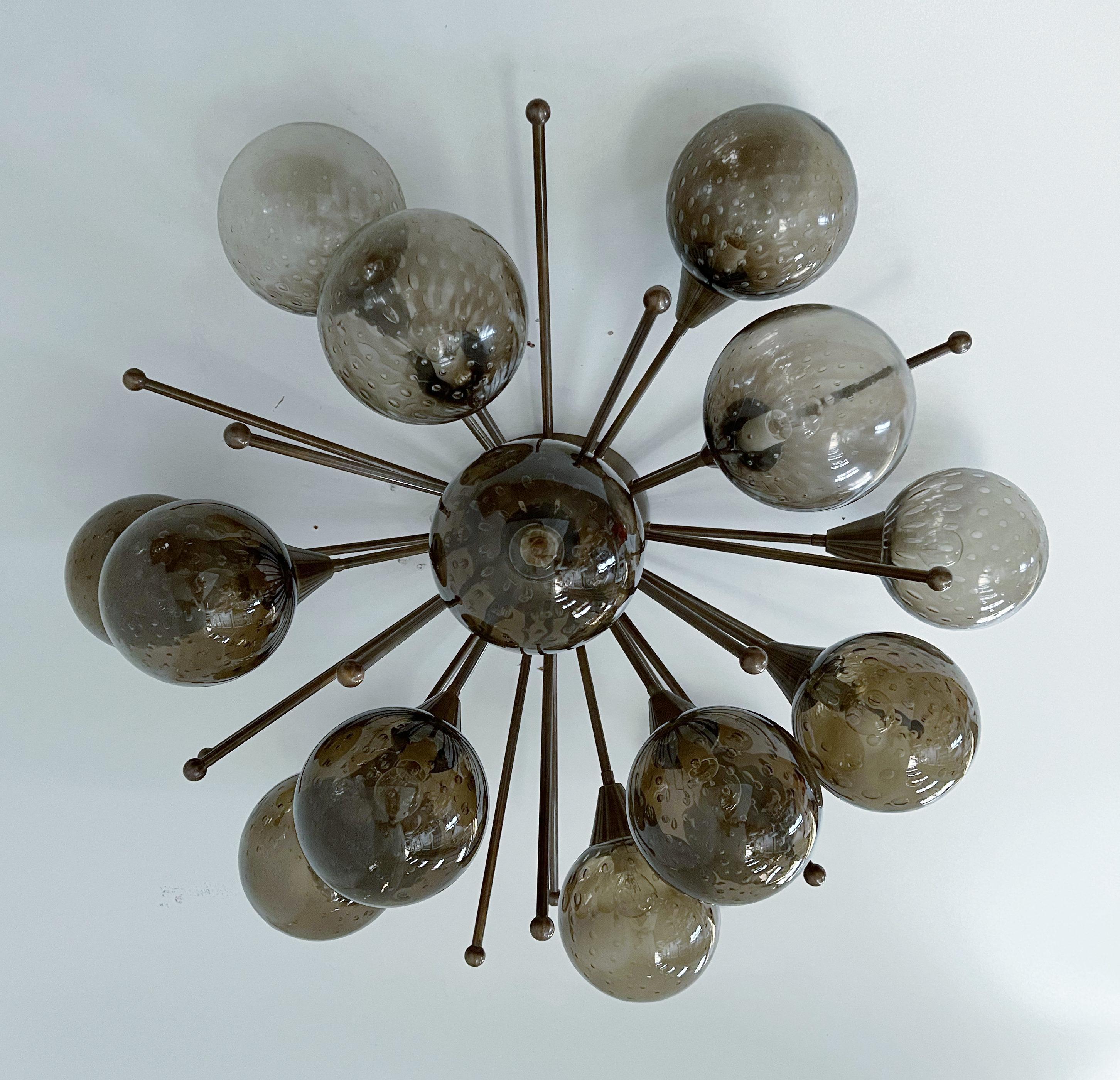 Moderno Mezzo Flush Mount di Fabio Ltd in vendita