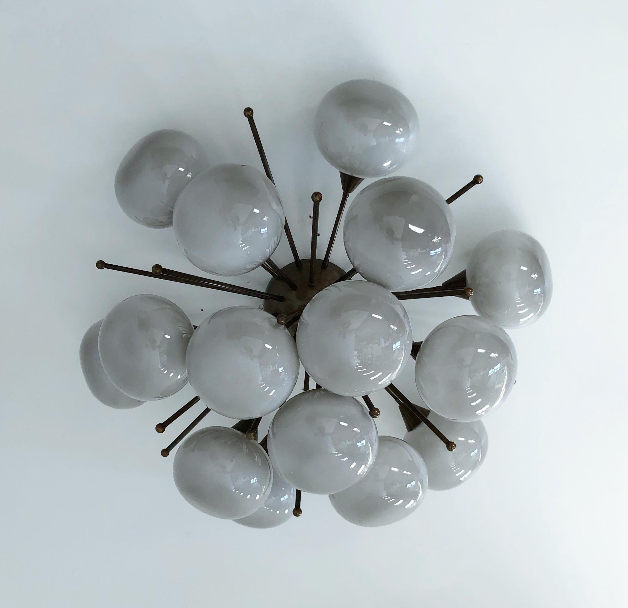 XXI secolo e contemporaneo Mezzo Flush Mount di Fabio Ltd in vendita