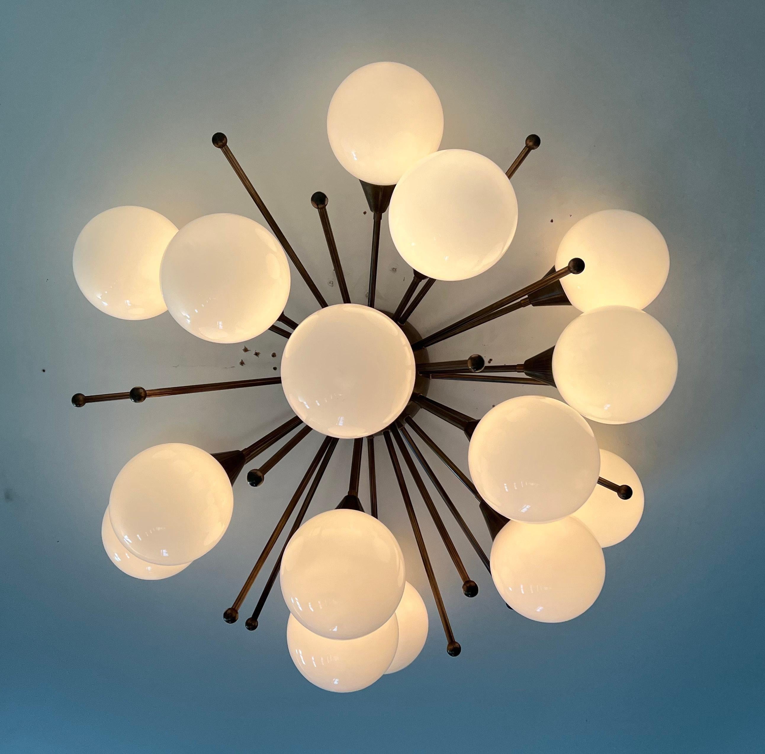 XXI secolo e contemporaneo Mezzo Flush Mount di Fabio Ltd in vendita