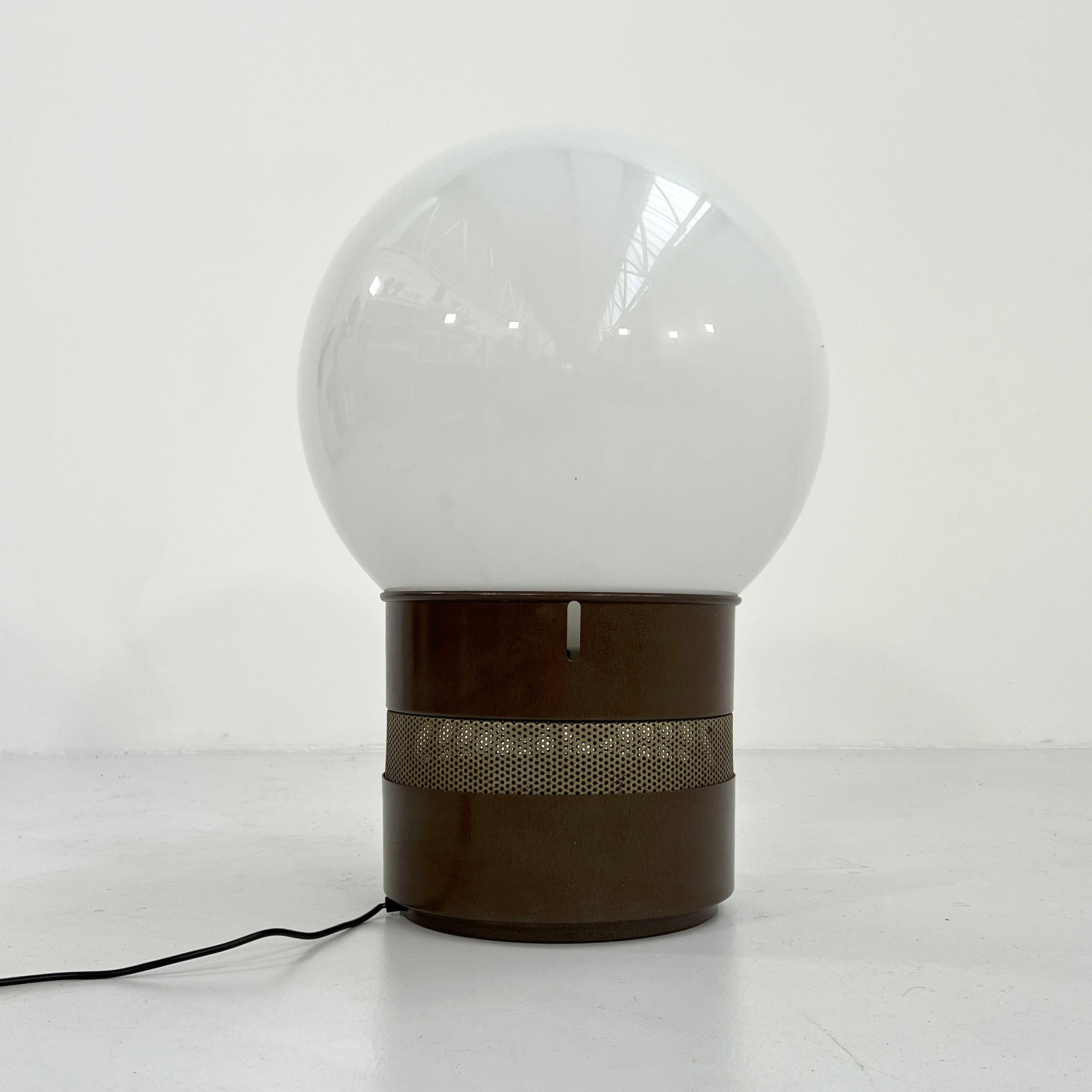 Mezzo Oracolo Lamp by Gae Aulenti for Artemide, 1970s In Good Condition In Ixelles, Bruxelles
