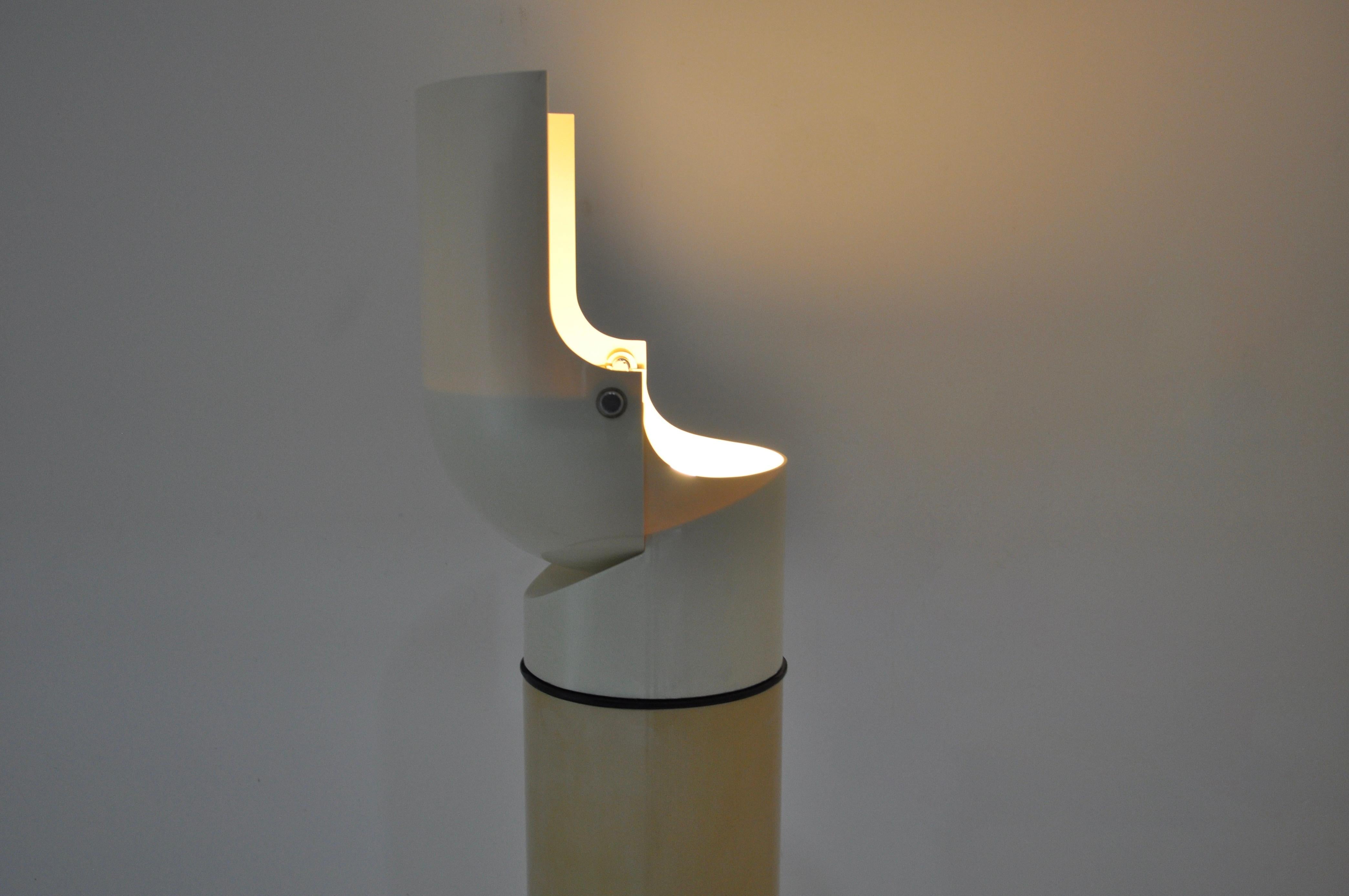 Mezzo Pileo floor lamp by Gae Aulenti for Artemide, 1970s 8