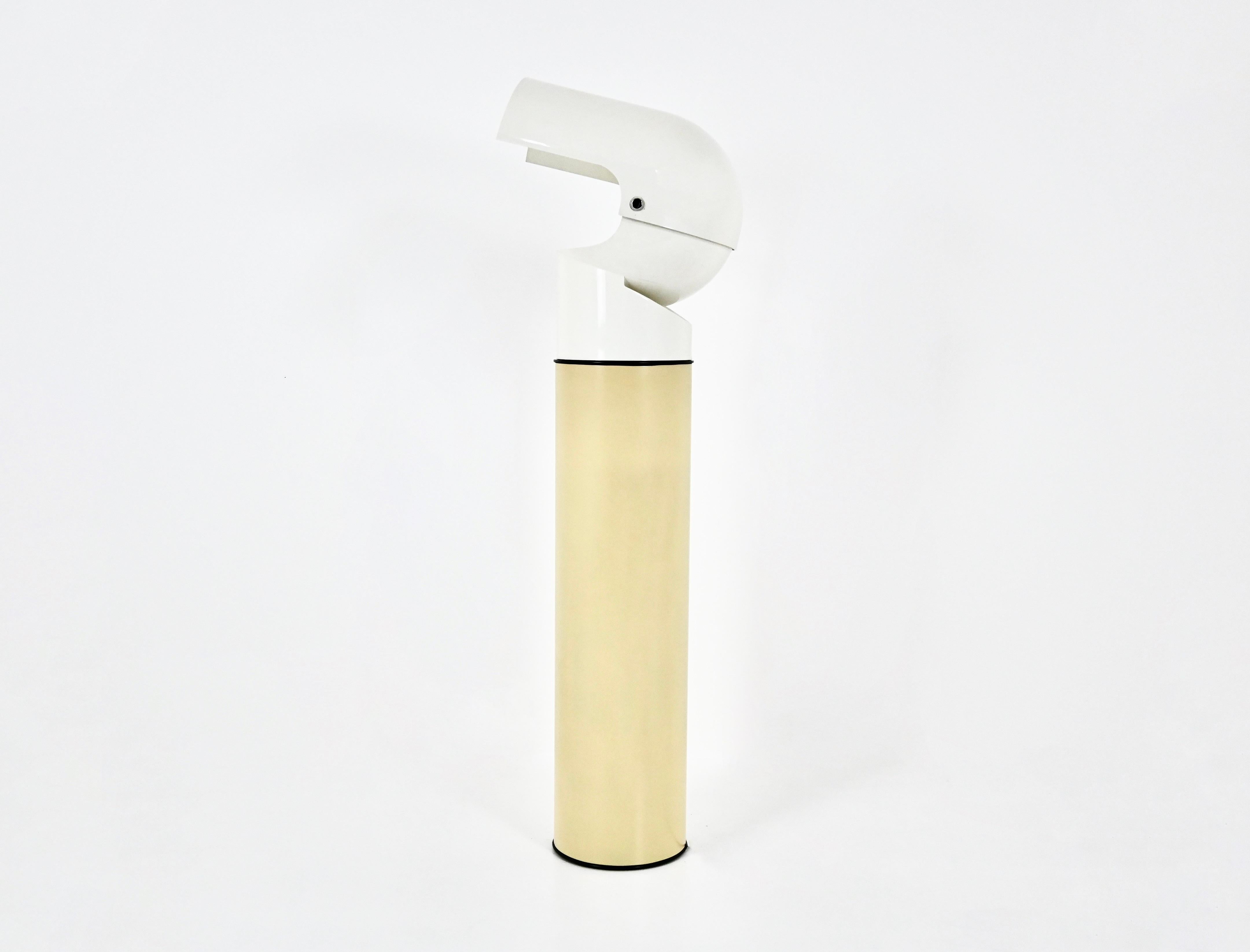 Metallo Lampada da terra Mezzo Pileo di Gae Aulenti per Artemide, anni '70 in vendita
