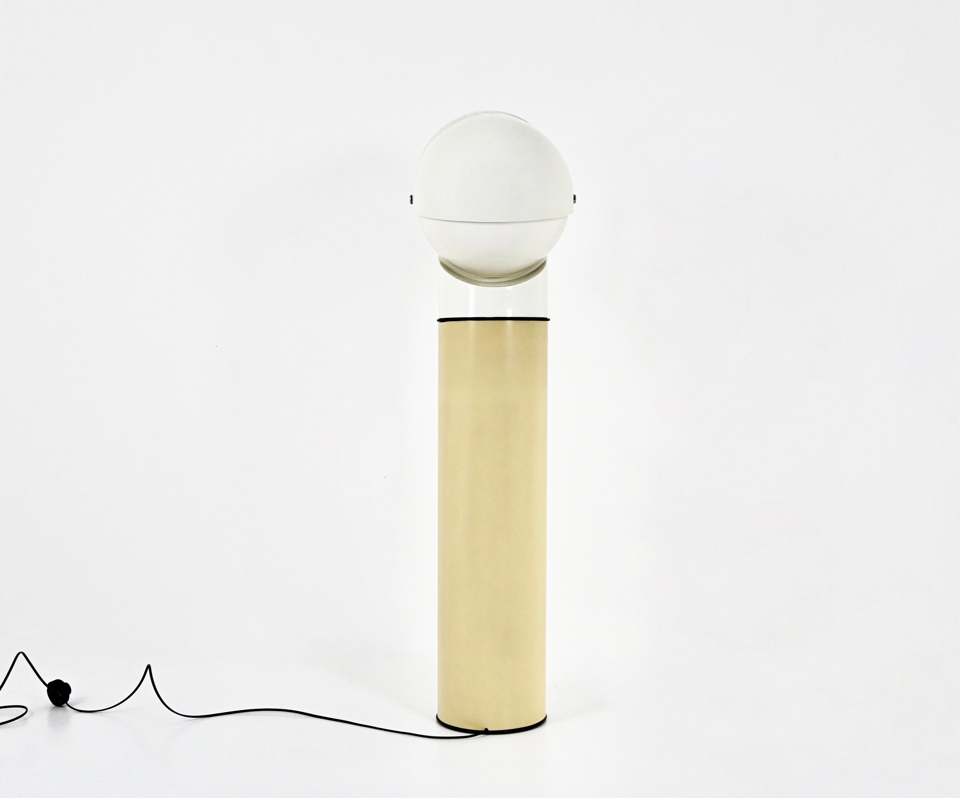 Lampada da terra Mezzo Pileo di Gae Aulenti per Artemide, anni '70 in vendita 1