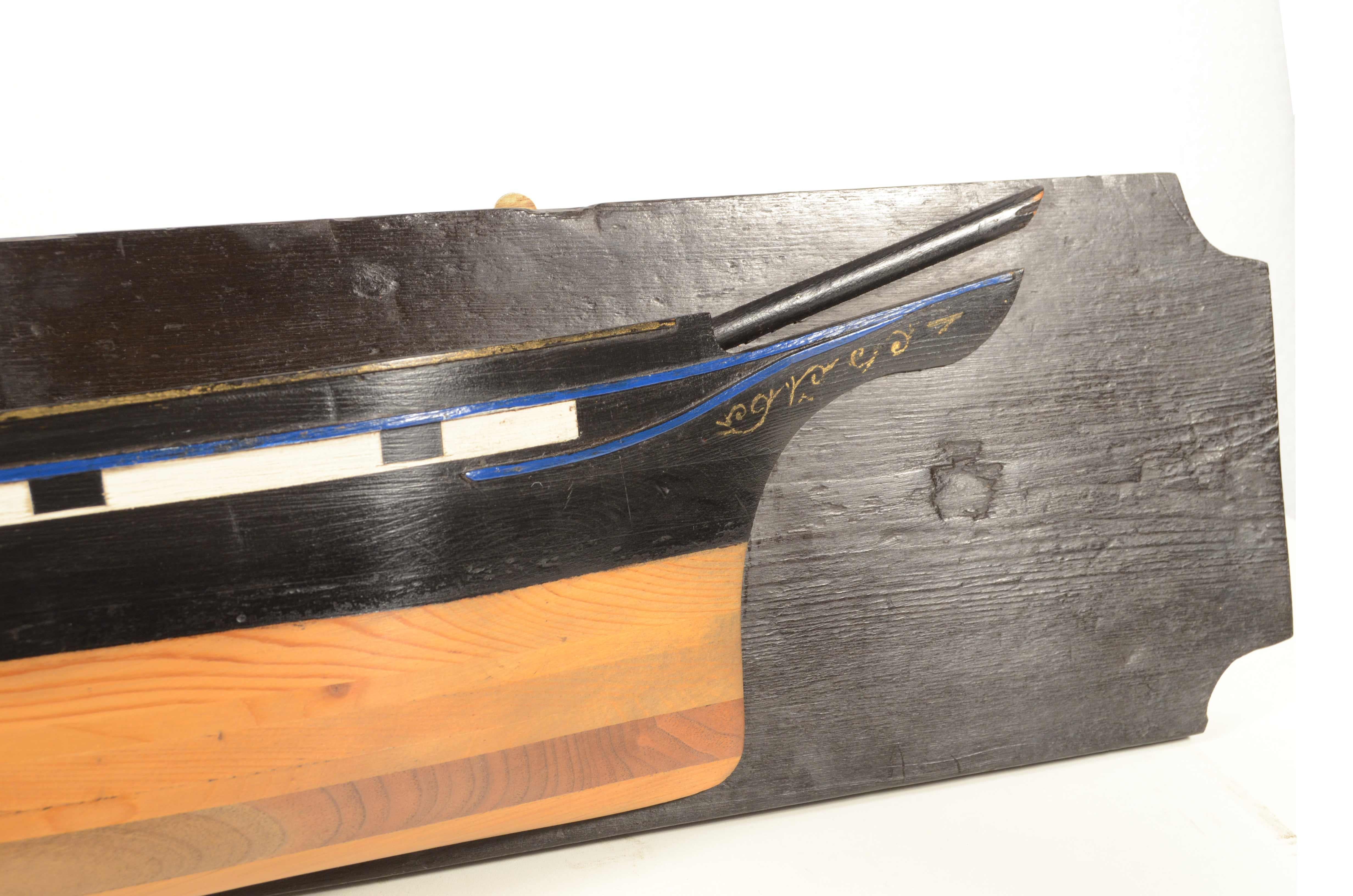 19th Century Demi-coque d'un brick français du XIXe siècle en bois de pin et d'acajou en vente