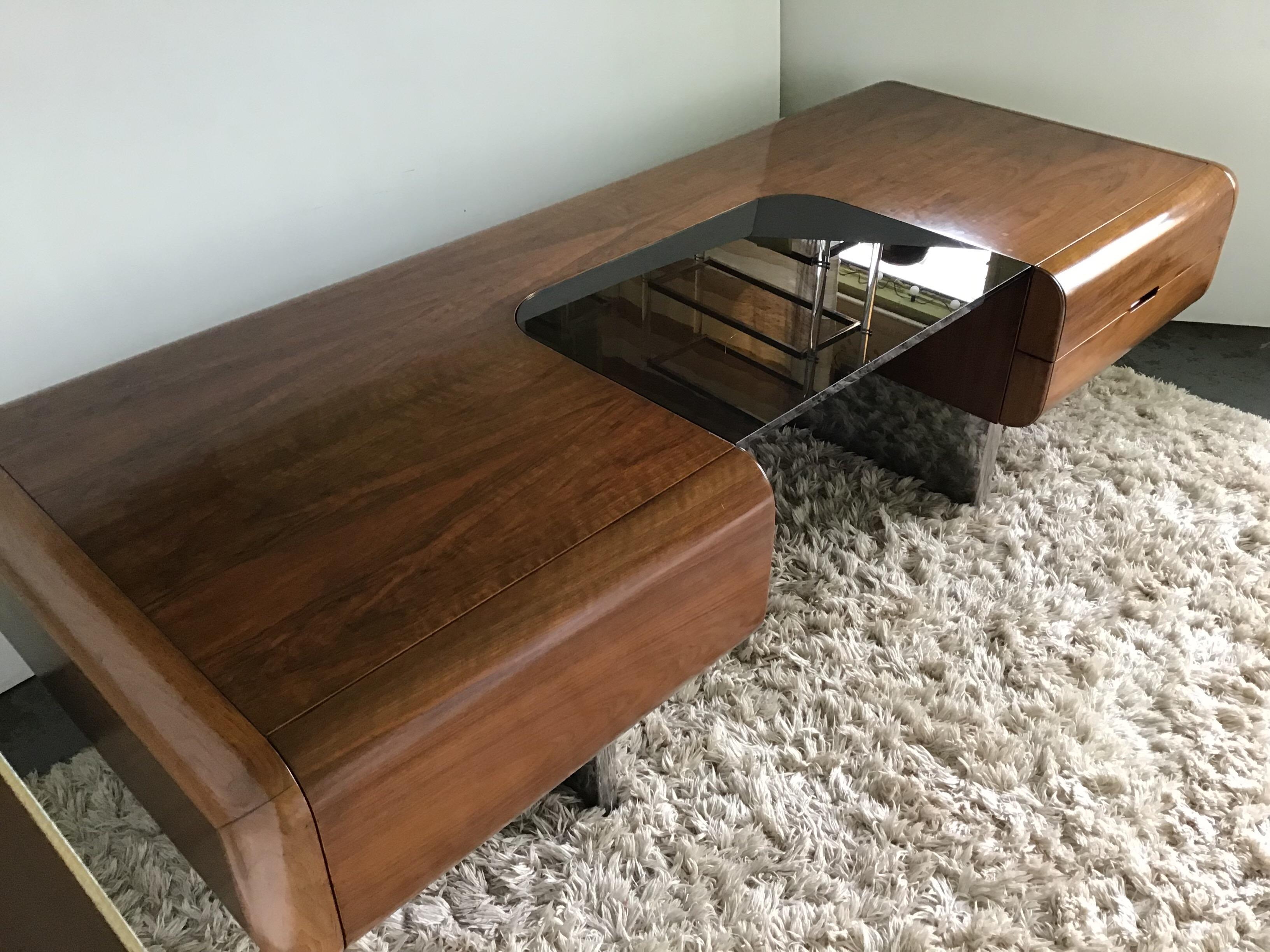 M.F. Harty Space Age “Tomorrow” Desk for Stow Davis  In Good Condition In Tulsa, OK