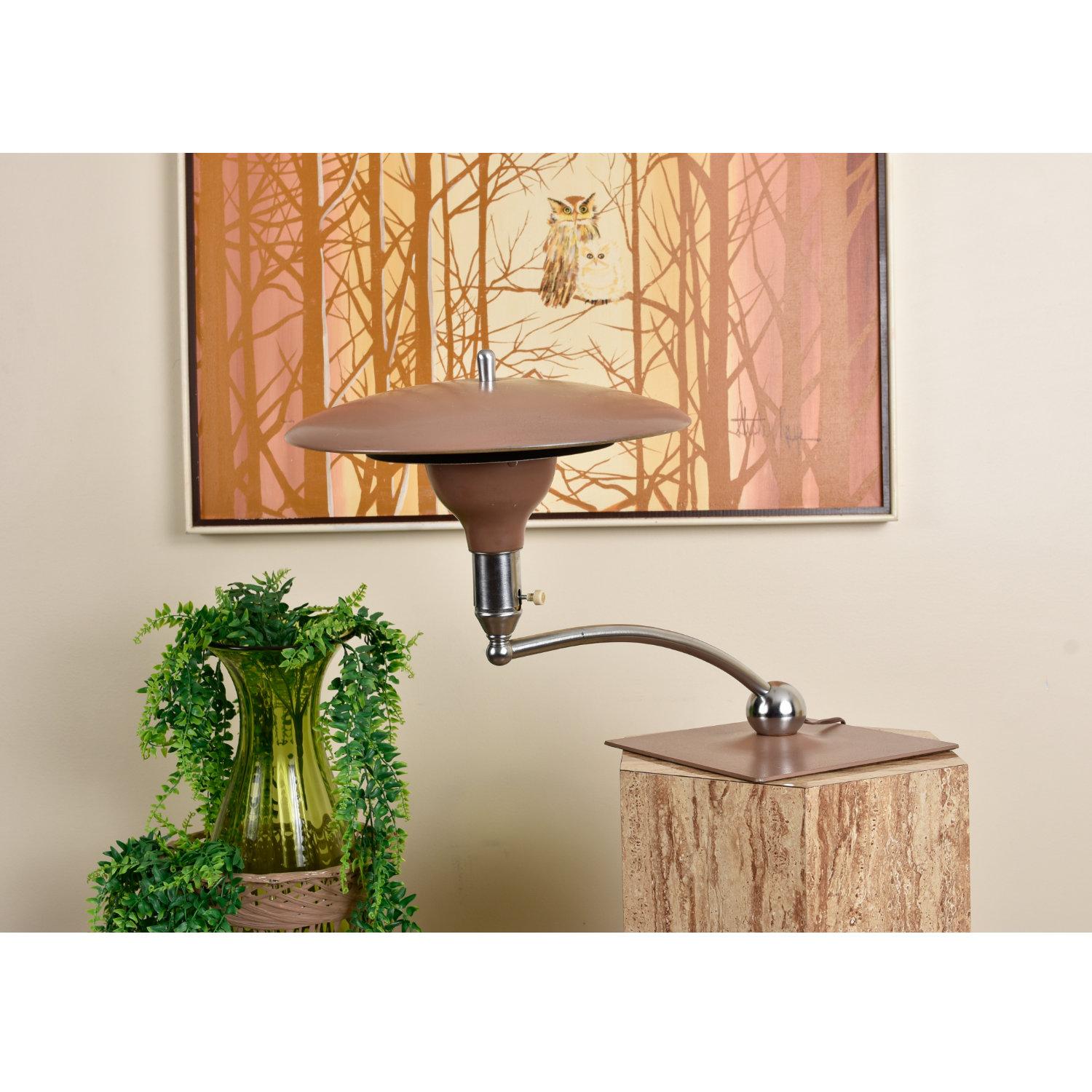 American M.G. Wheeler Beige Sight Light Saucer Mid-Century Modern Desk Lamp