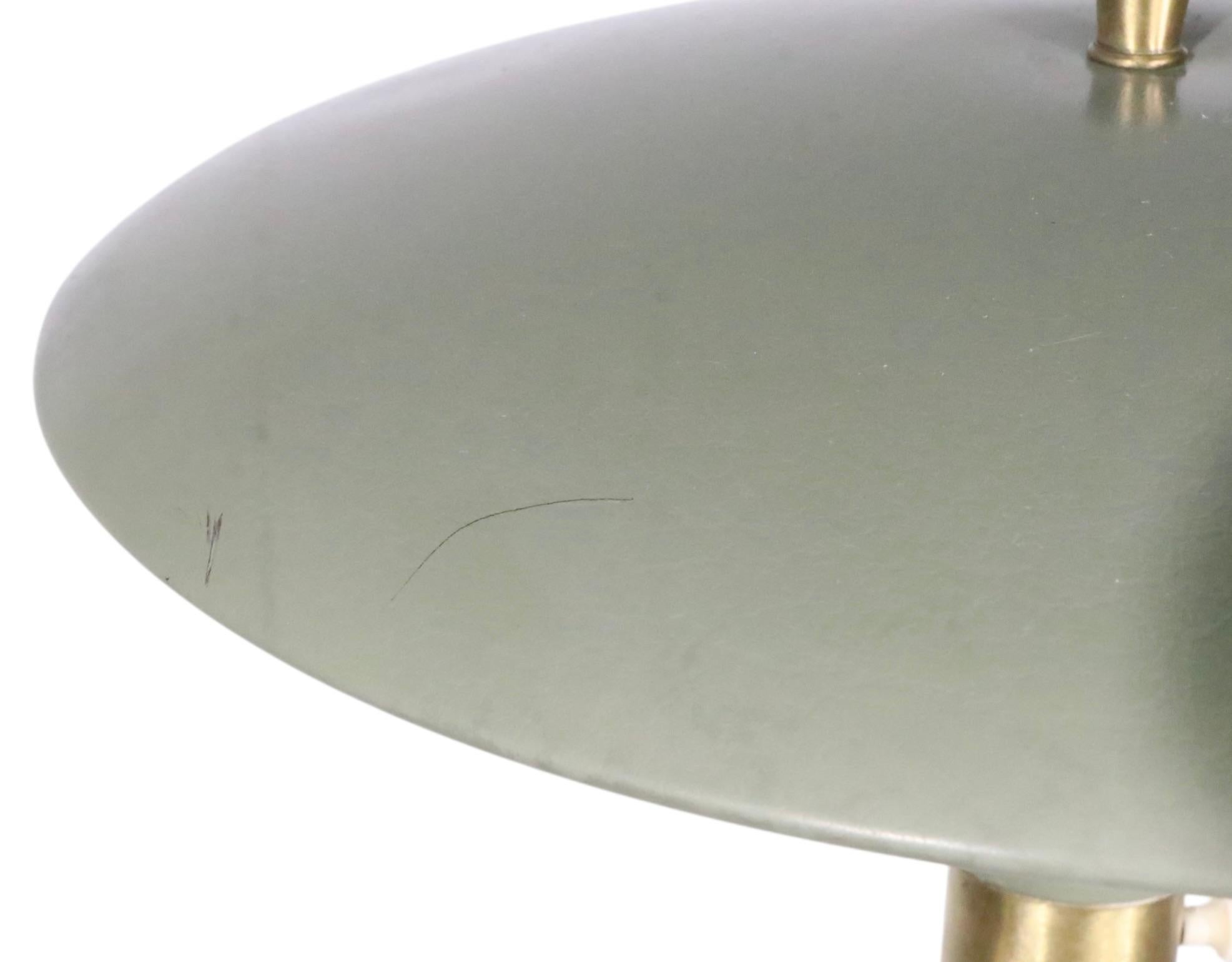 M.G. Lampada da terra Wheeler Sight Light In condizioni buone in vendita a New York, NY