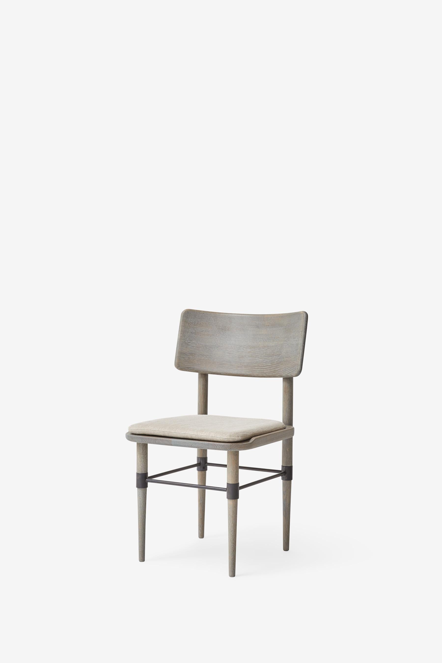 Fait main MG101 Chaise de salle à manger en chêne gris par Malte Gormsen Design by Space Copenhagen en vente