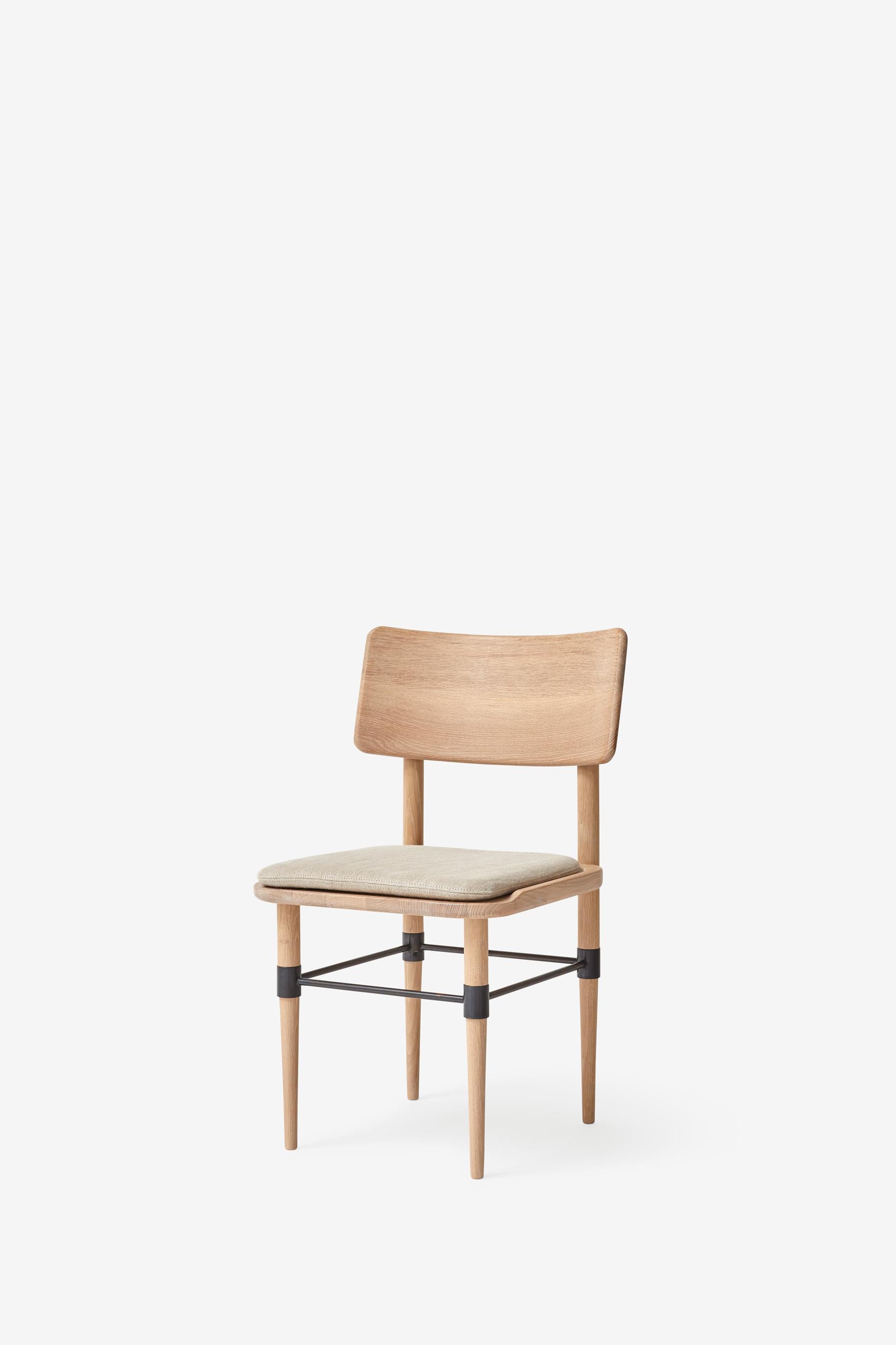 Huilé MG101 Chaise de salle à manger en chêne clair par Malte Gormsen Design/One par Space Copenhagen en vente
