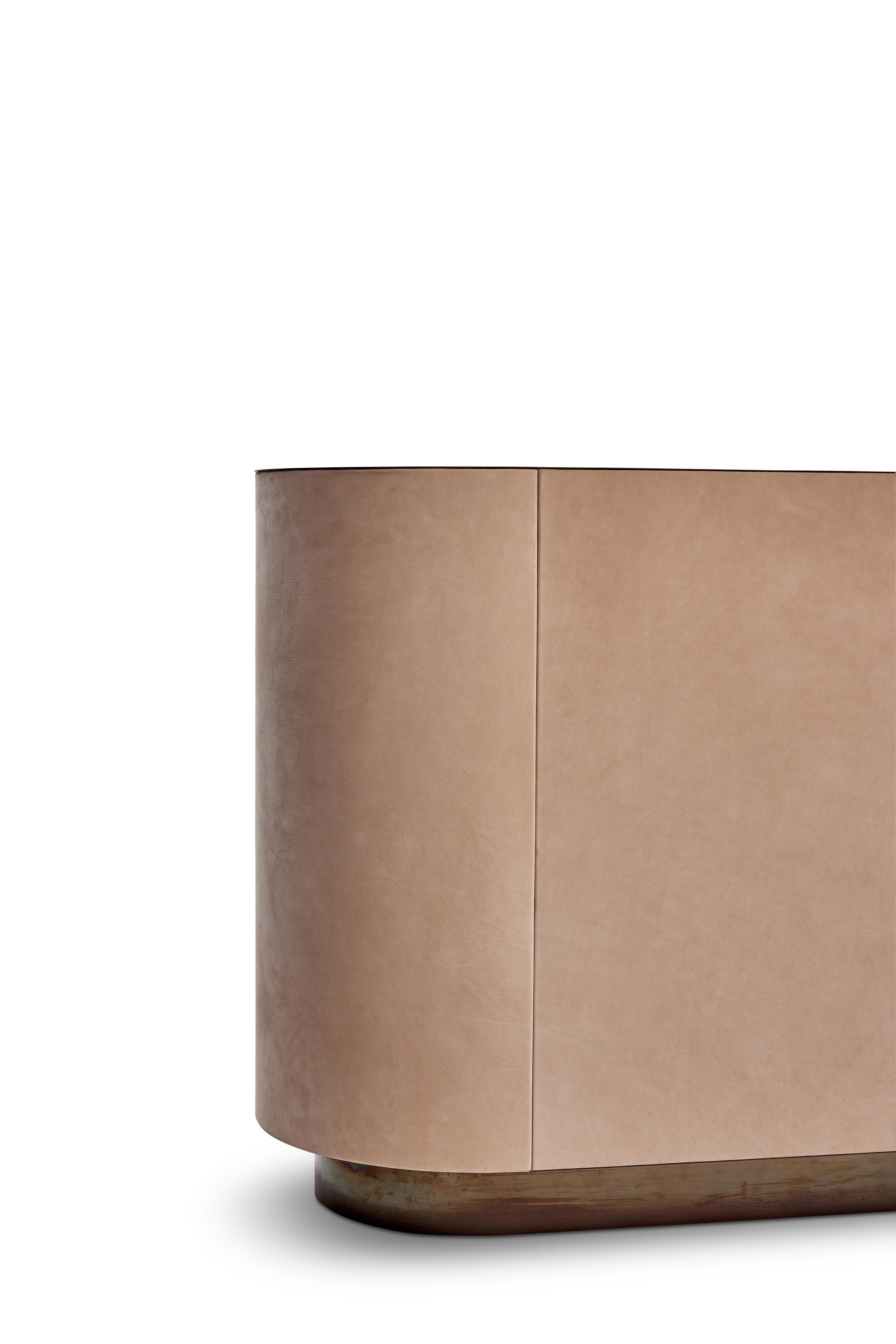 Postmoderno MG305 Credenza in pelle di Malte Gormsen in vendita