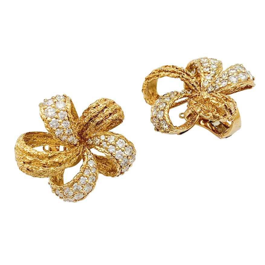 Brilliant Cut M.Gérard Earrings, Yellow Gold Ribbon Flowers Set with Diamonds For Sale
