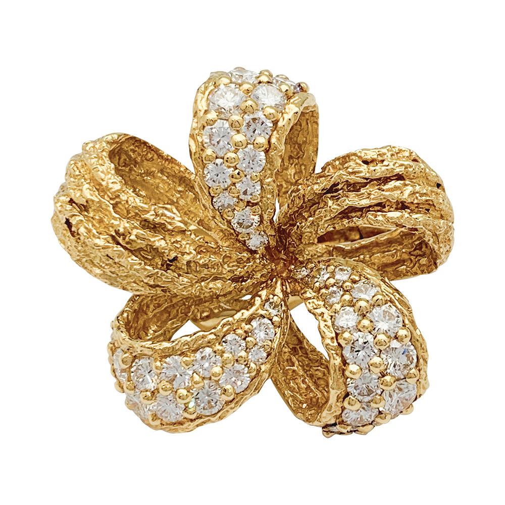 M.Gérard Earrings, Yellow Gold Ribbon Flowers Set with Diamonds For Sale 1