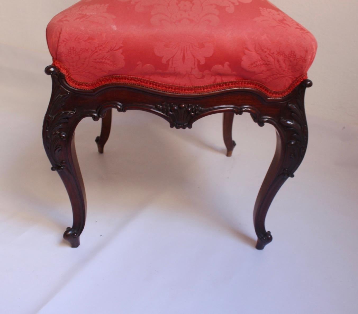 Midcentury Louis XV Style Red Silk Solid Wood Armchairs & Chair , 1950s For Sale 12