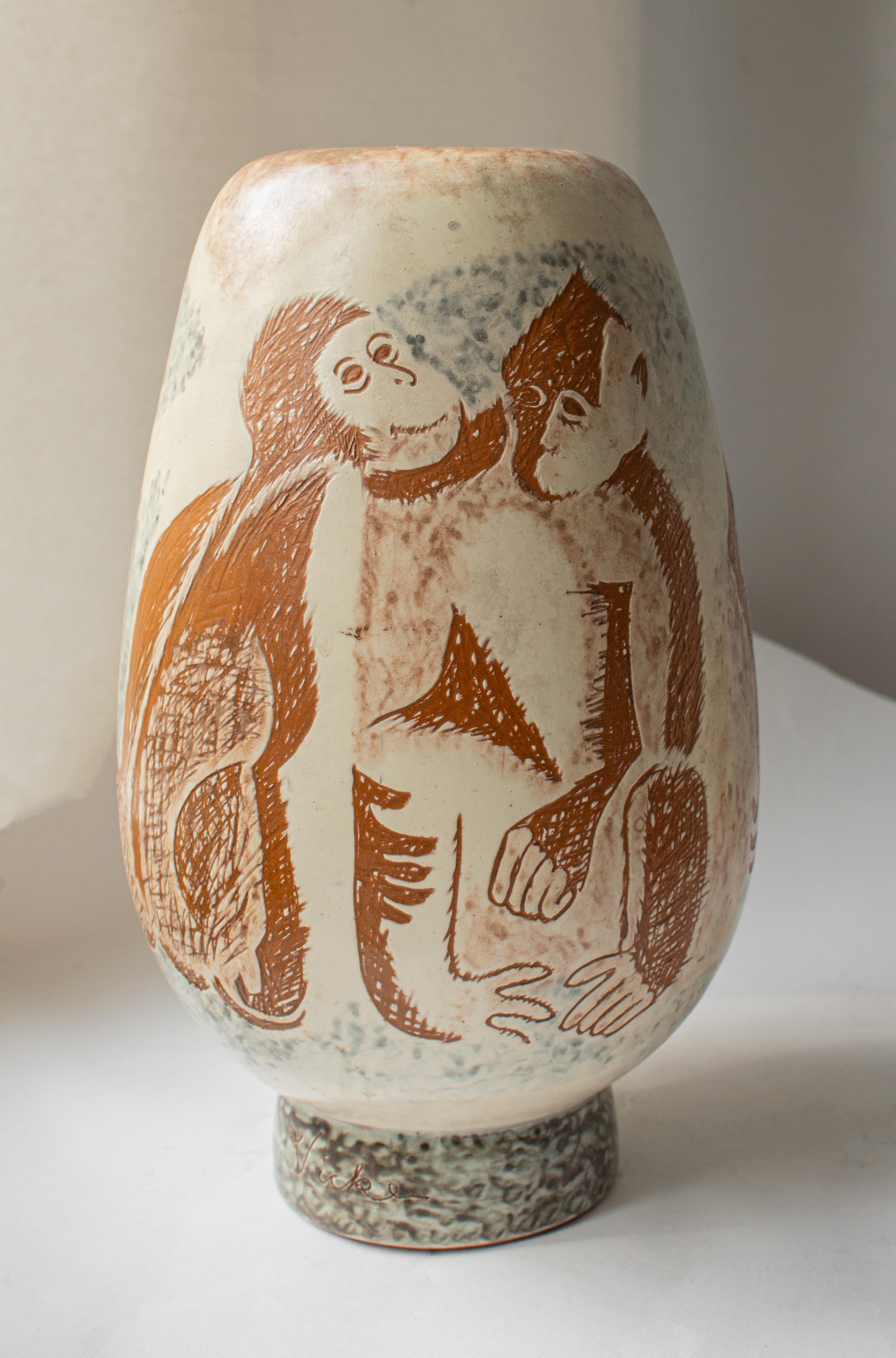 Ceramic Mid-Century Modern Vicke Lindstrand Large Vase for Upsala-Ekeby, Sweden 1940s. For Sale