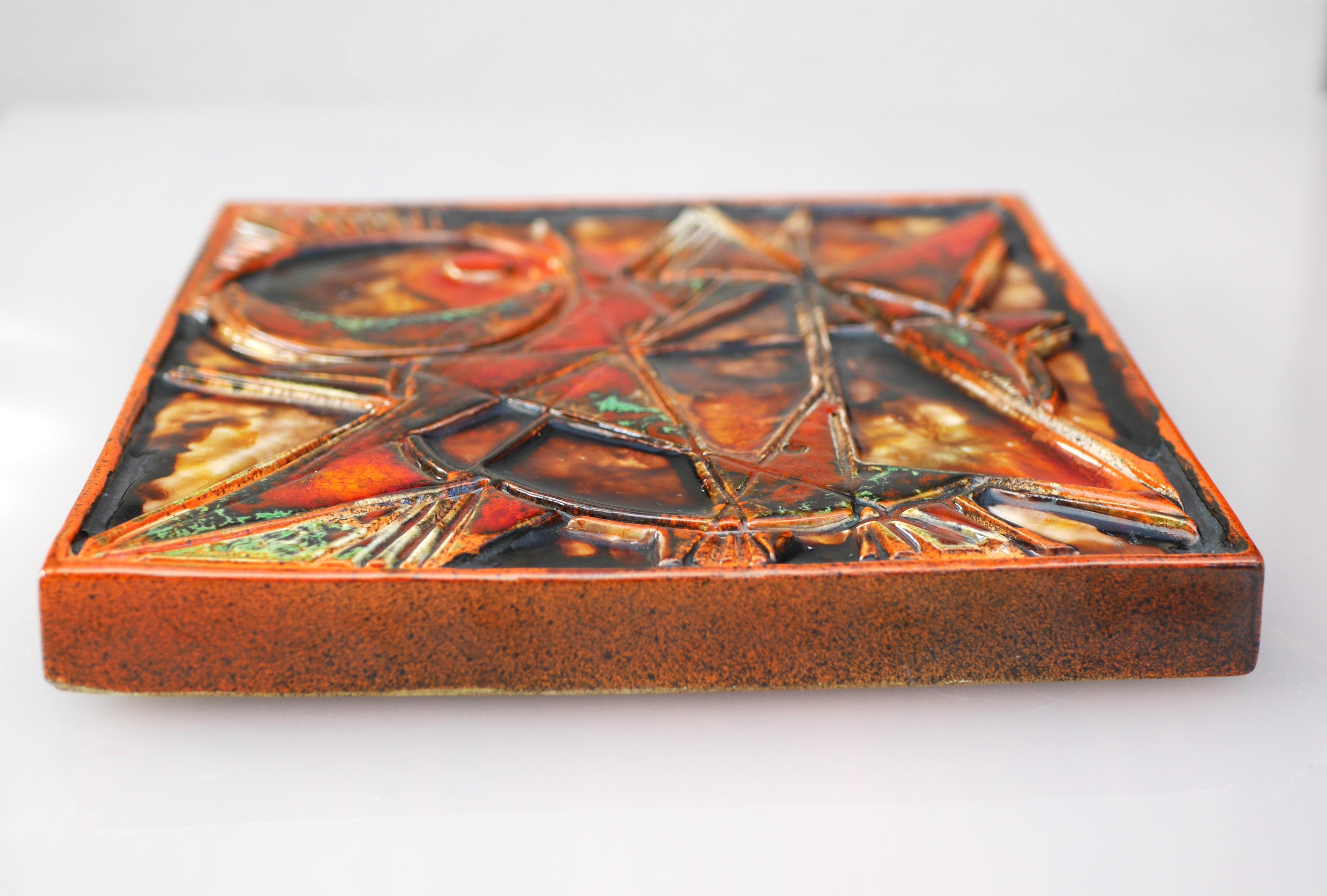 Mid-century modern pottery wall plaque with an abstract pattern, from Tilgmans For Sale 1