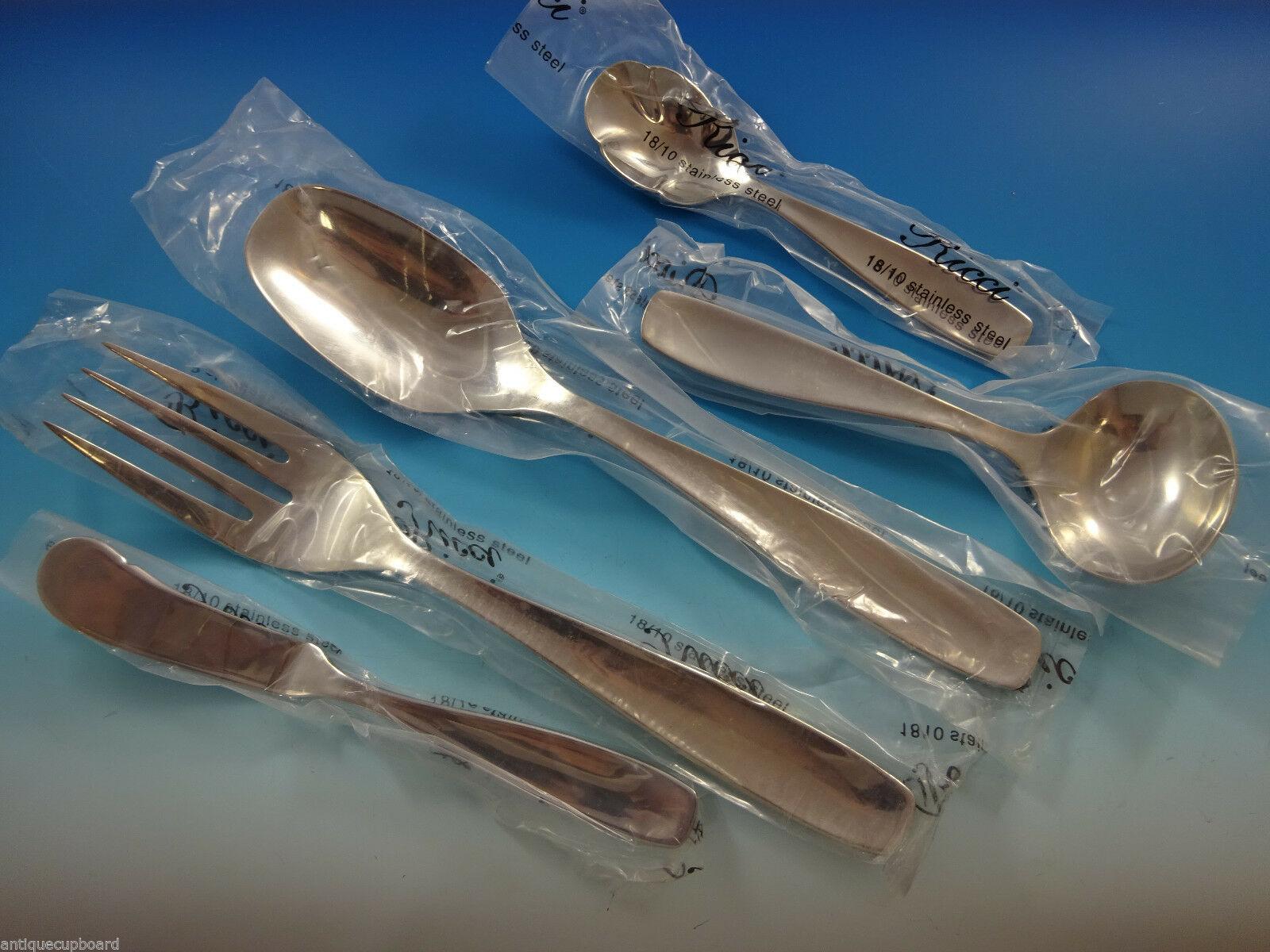 Mia by Ricci Stainless Steel Flatware Tableware Set Service 12 New 65 Pcs Modern In Excellent Condition In Big Bend, WI