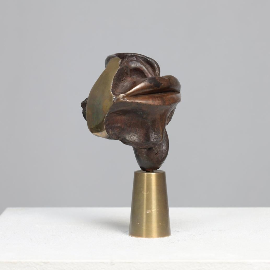 Altro Mia Moreaux. Scultura in bronzo con base in ottone 