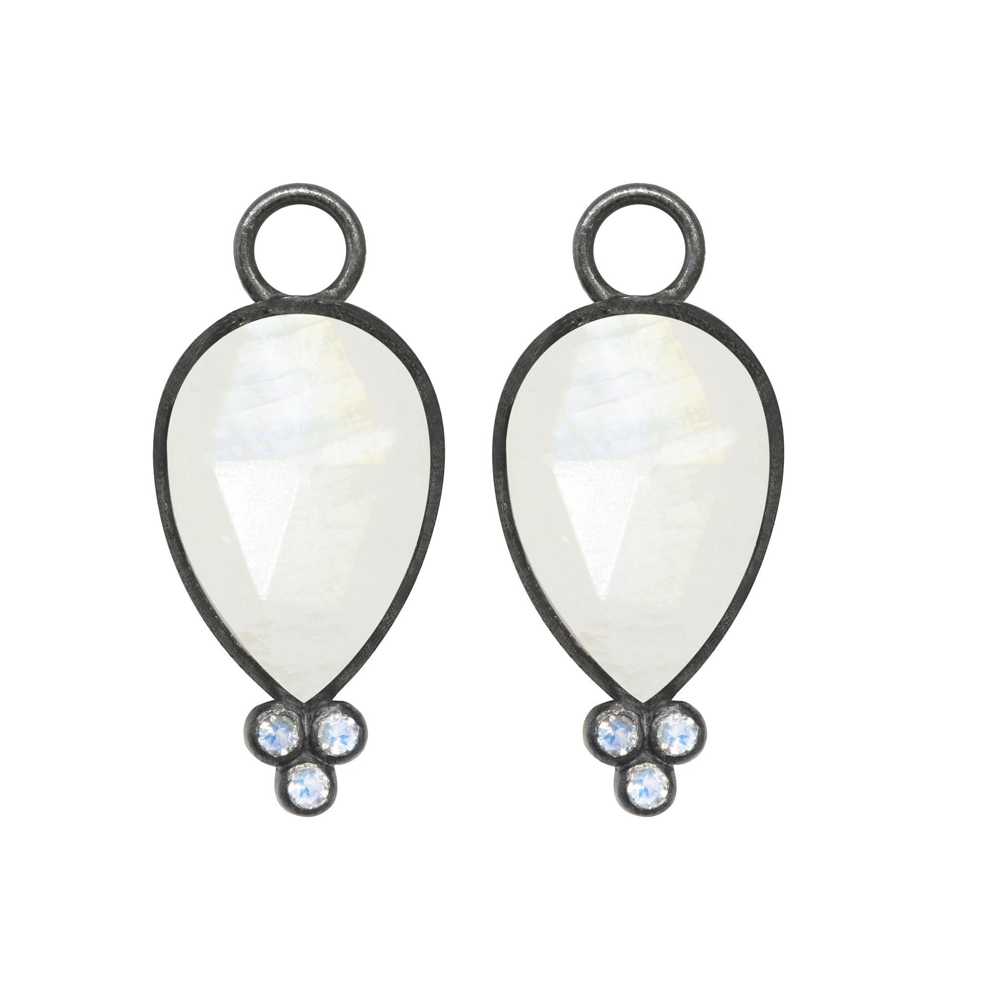 Mia Small Moonstone Oxidized Earrings In New Condition In Denver, CO