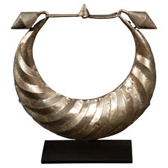 Collana d'argento della tribù minoritaria dei Miao, 11.5 "H.