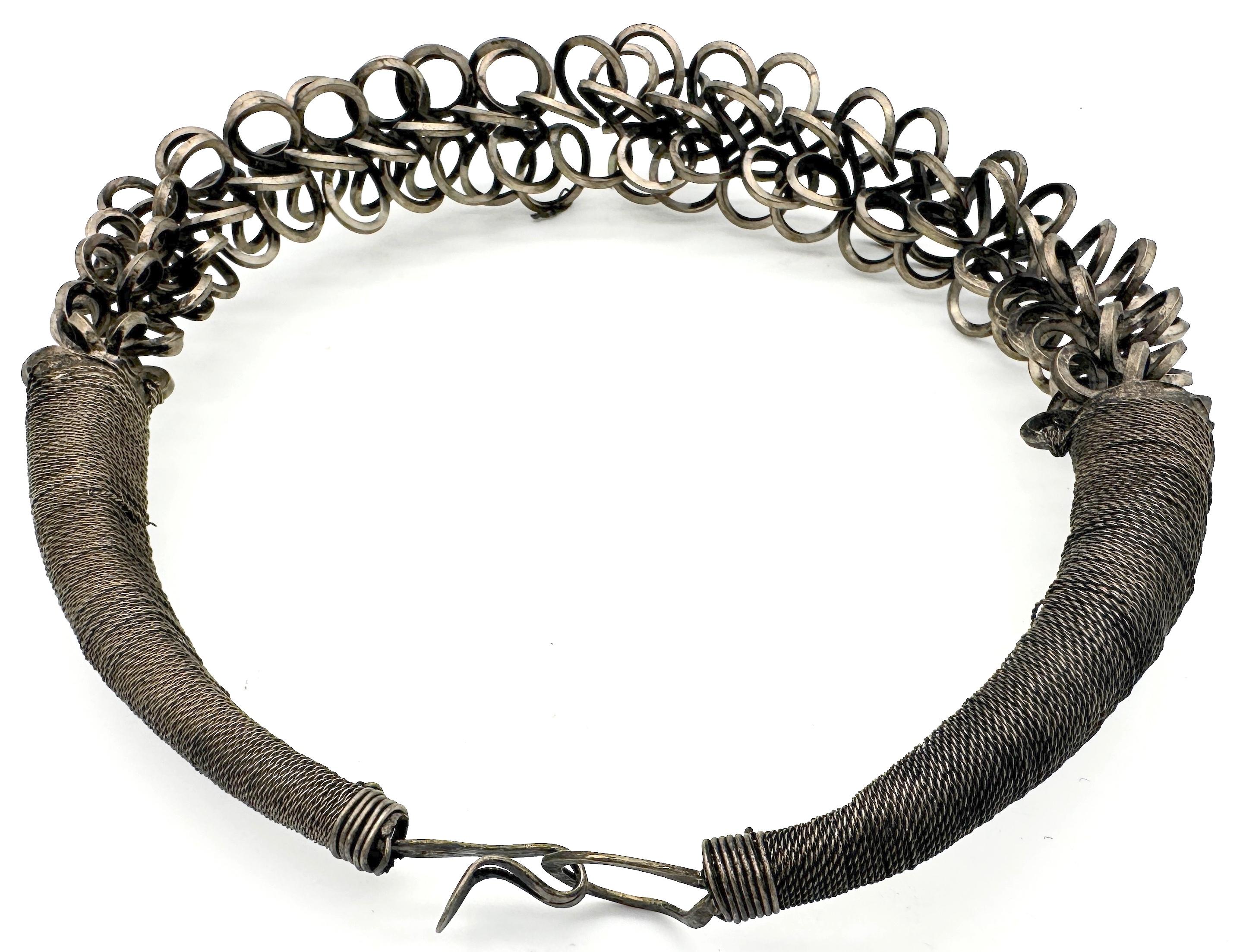 Miao Tribe Interlaced & Massed Rings Silver Pectoral Necklace In Good Condition For Sale In West Palm Beach, FL