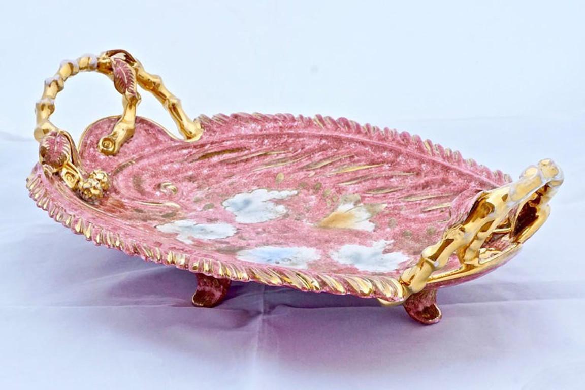 Mica Italy Hand Painted Pink and Gold Oval Ceramic Dish Centrepiece circa 1950s In Good Condition For Sale In London, GB