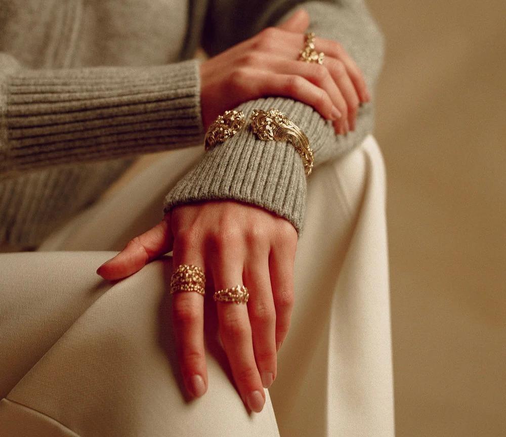 Bracelet en or jaune 18K de Micah Antoni en vente 2