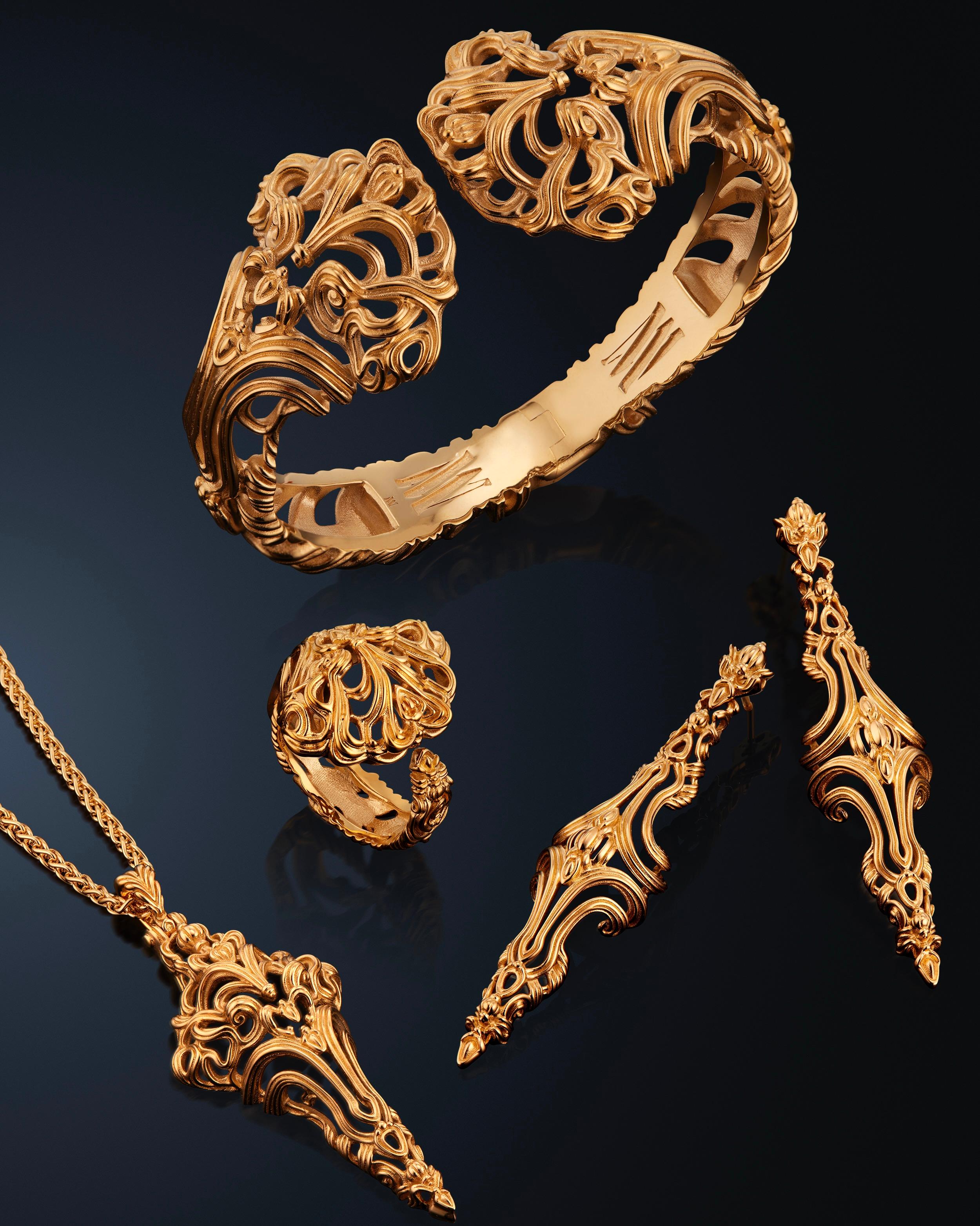 Bracelet en or jaune 18K de Micah Antoni en vente 3
