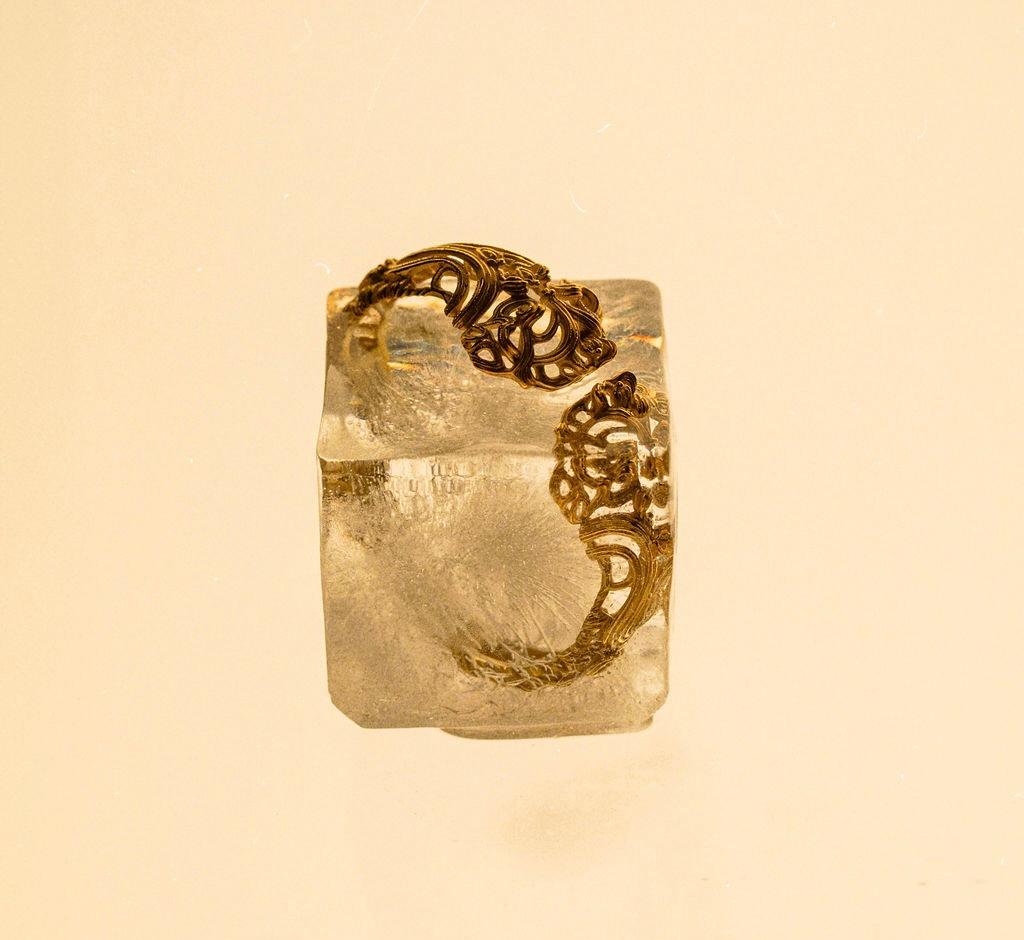 Bracelet en or jaune 18K de Micah Antoni en vente 4