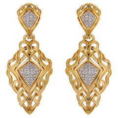 Boucles d'oreilles en or jaune 18K à diamants pavés entrelacés Micah Antoni