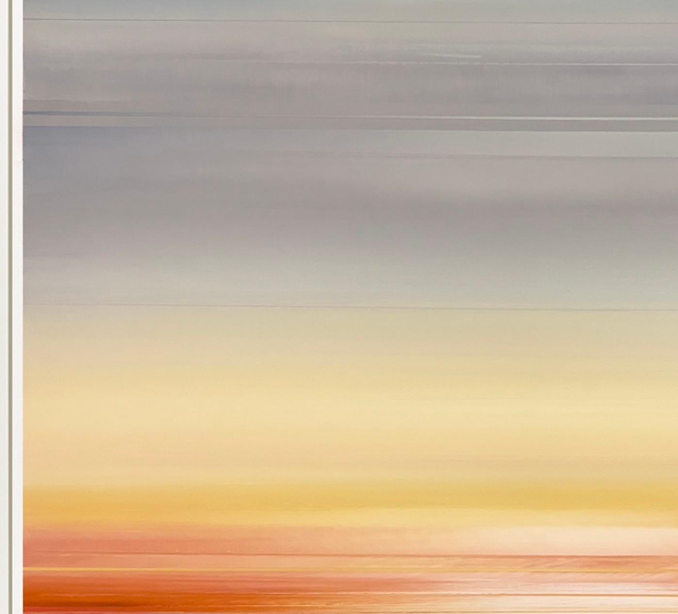 I dipinti astratti di paesaggio di Micah Crandall-Bear esaminano le risorse intrinseche della Terra e la nostra disposizione verso la loro trasformazione accelerata. Il suo concetto è infuso di strati lineari che vanno dall'atmosfera al sottosuolo.