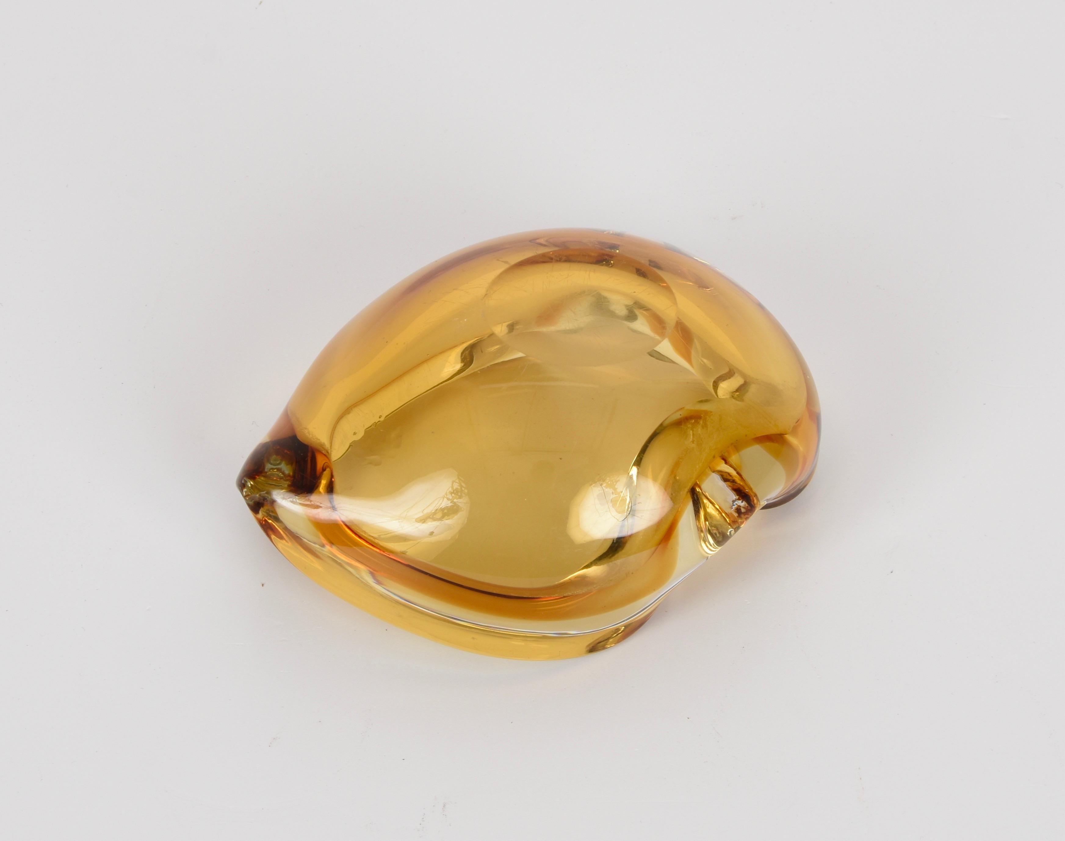 Cendrier ou bol en verre d'art italien de Murano « Sommerso » en ambre mi-siècle, années 1960 en vente 2