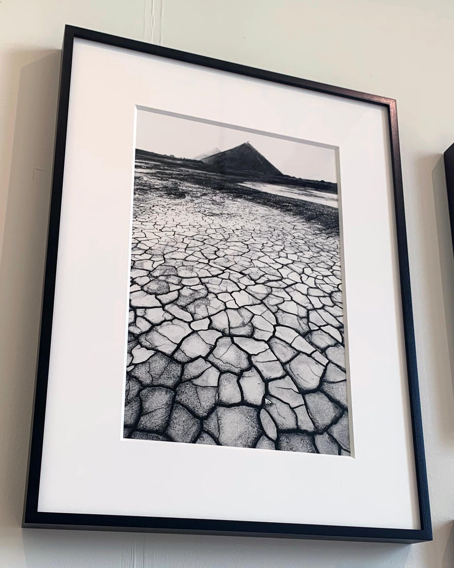 Slagheap IV, Silésie, Pologne - Épreuve à la gélatine argentique encadrée - Photograph de Michał Cała