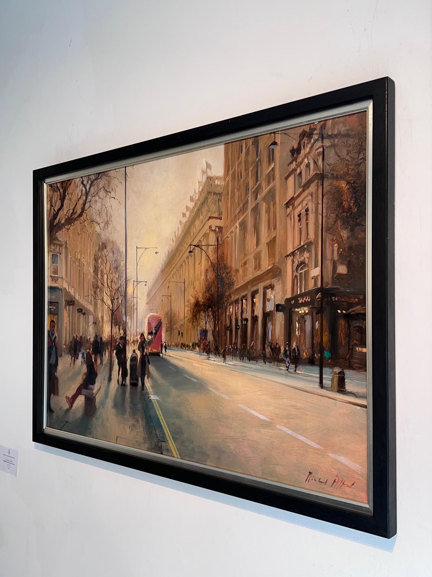 Oxford Street - original impressionistisches Ölgemälde - zeitgenössische Kunst (Braun), Figurative Painting, von Michael Alford