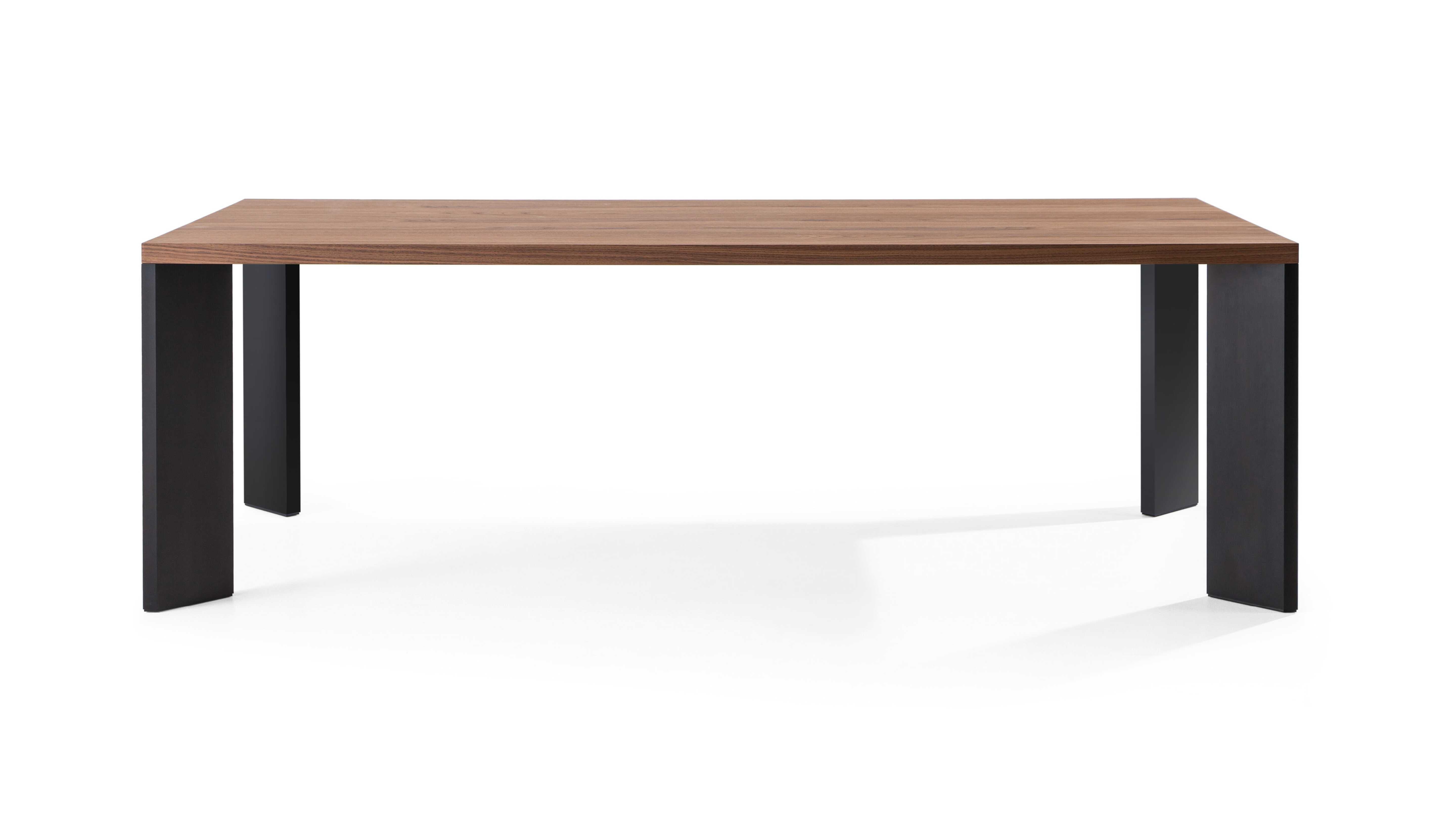 Michael Anastassiades Ordinal Table For Cassina

A collection of tables by Michael Anastassiades with contemporary, sculptural lines, where the London designer’s typical metal work merges with the artisan skills and creativity of the Cassina master