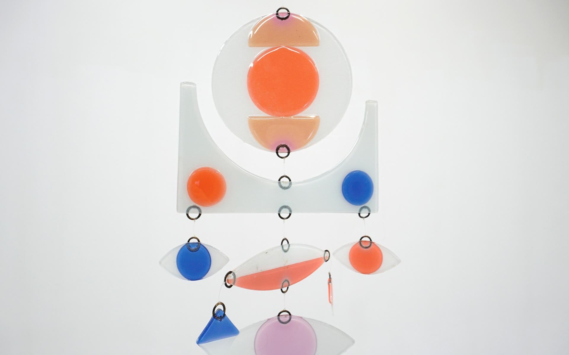 Mehrfarbiges Mobile von Michael und Frances Higgins.  Geschmolzenes Kunstglas.  im Angebot 2