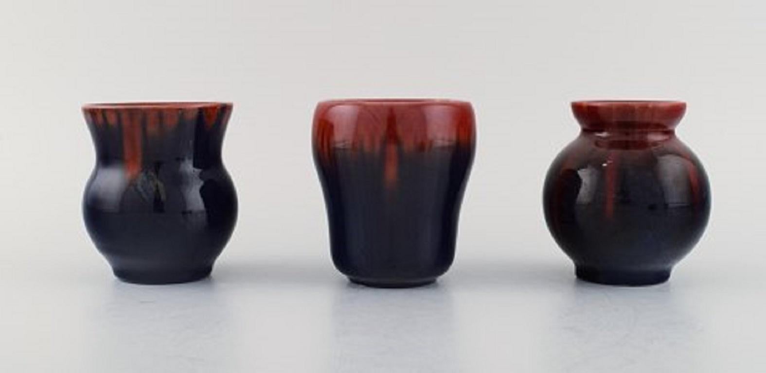 Michael Andersen, Bornholm, Five Vases and a Lidded Jar in Glazed Ceramics In Good Condition For Sale In Copenhagen, DK