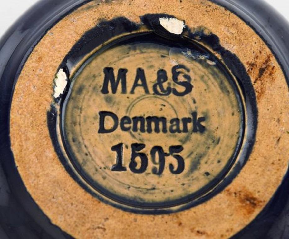 Michael Andersen, Bornholm, Cinque vasi e un barattolo con coperchio in ceramica smaltata in vendita 1