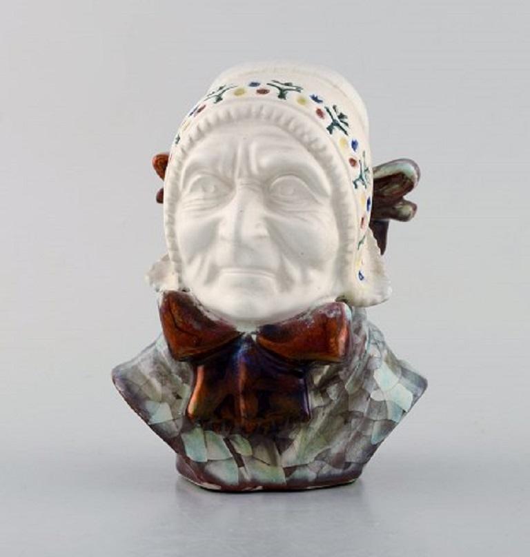 Michael Andersen Ceramics from Bornholm, a Pair of Heads, National Costume In Good Condition For Sale In Copenhagen, DK