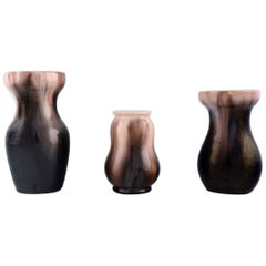 Michael Andersen, Dänemark, drei Vasen aus glasierter Keramik, 1950er Jahre