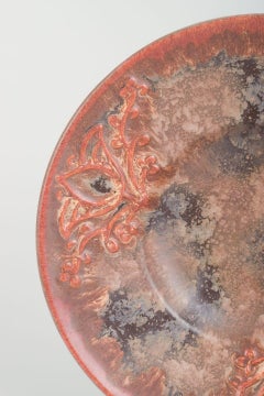 Michael Andersen, Denmark. Large stoneware dish decorated with relief pattern.