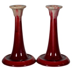 Paire de bougeoirs Art Déco rouge sang de boeuf, Danemark années 1930