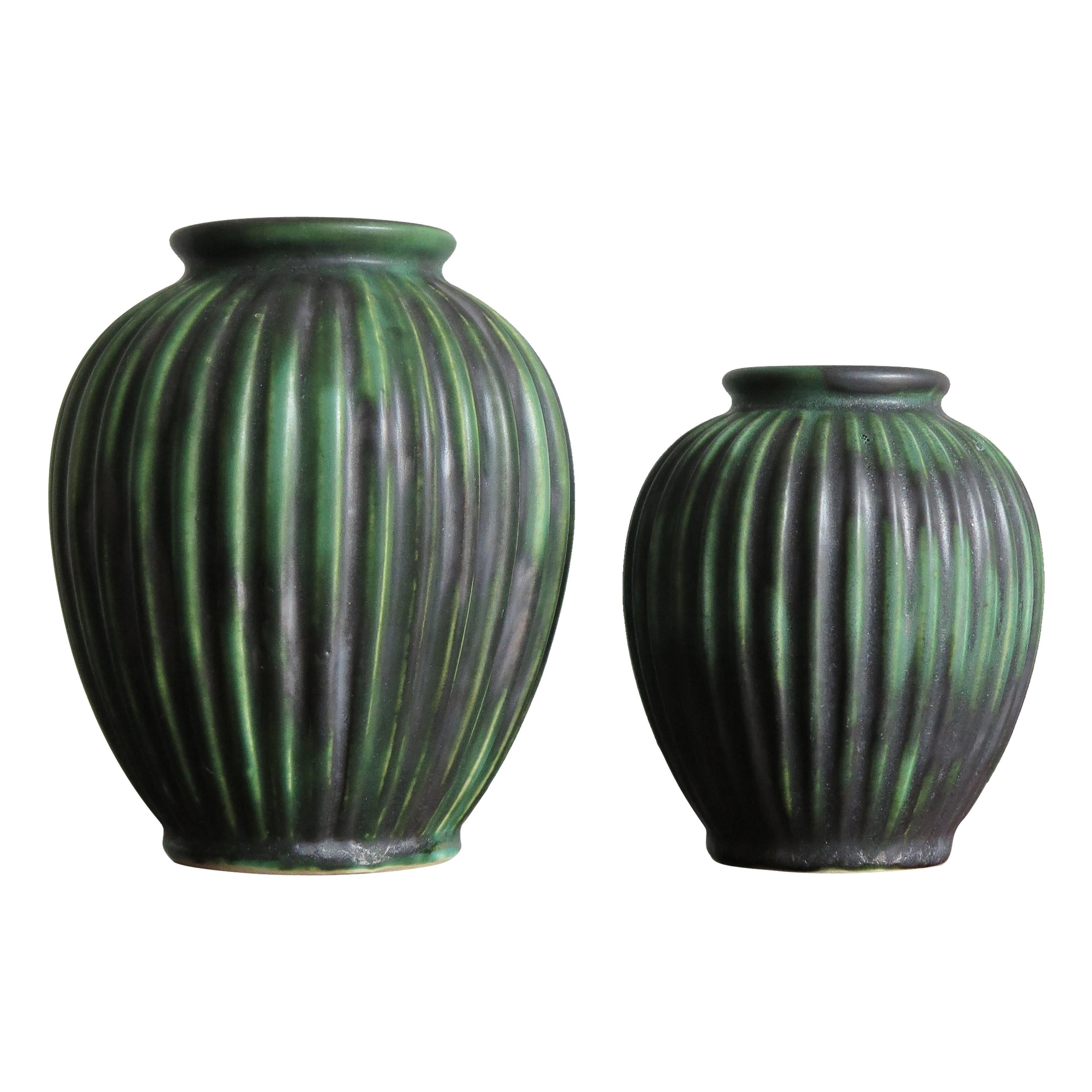 Mid Century Modern 1 Dark Green Ribbed Vase Short Ceramic Bottle 13 x 22cm 