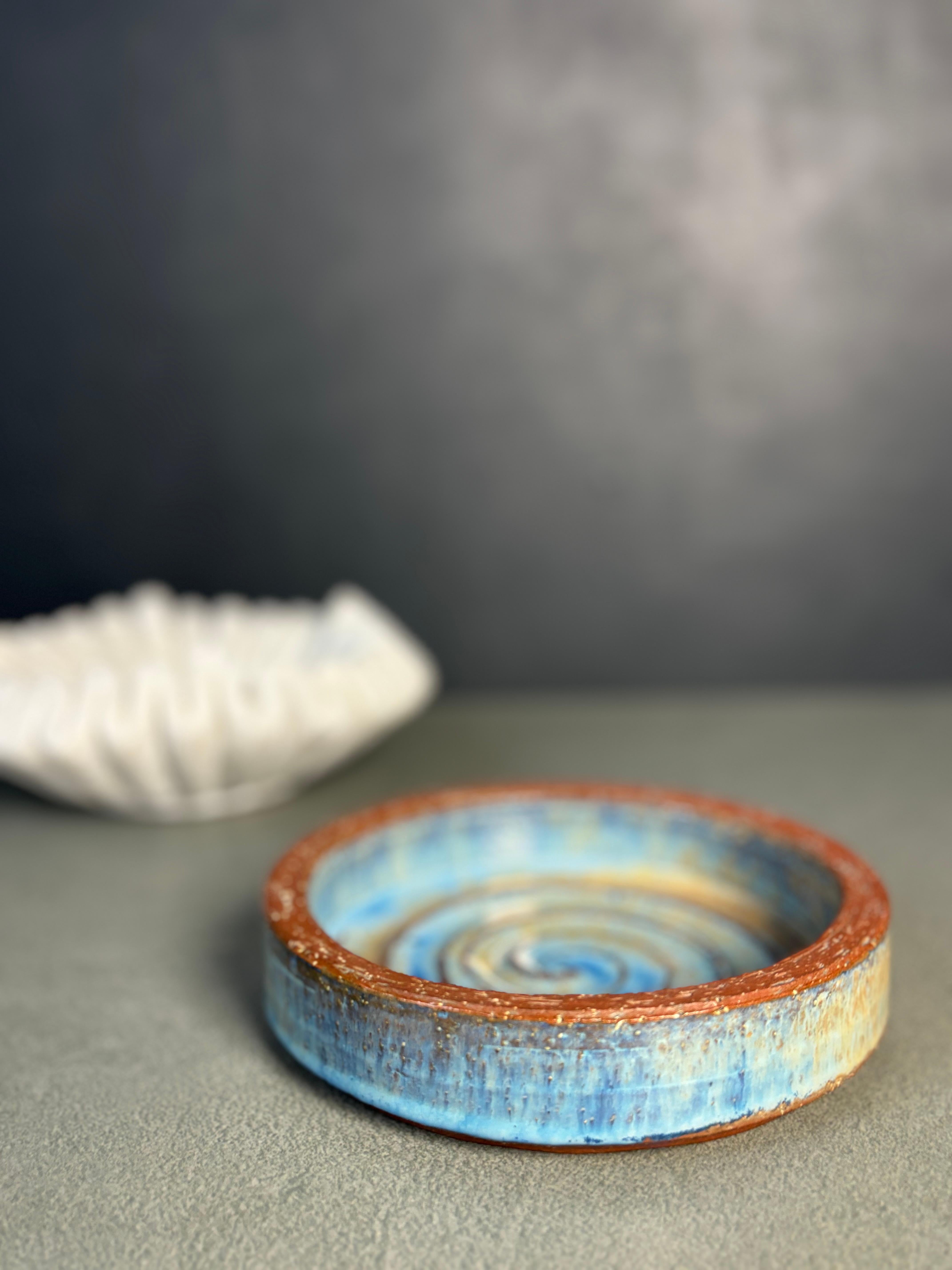 Scandinavian Modern 1950s Michael Andersen Spiral Decor Vide-Poche, Denmark For Sale