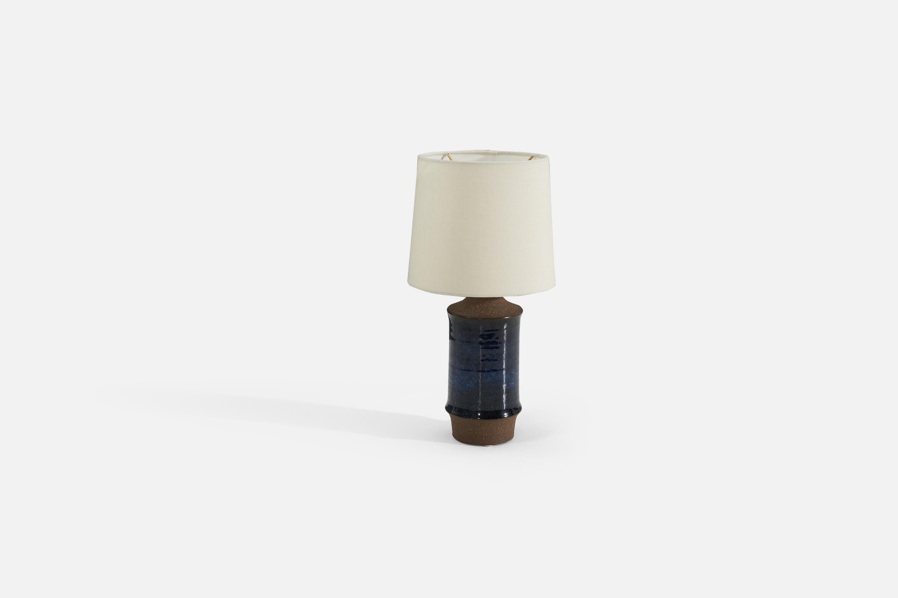 Mid-Century Modern Michael Andersen, Table Lamp, Blue-Glazed Stoneware, Bornholm, Denmark, 1960s For Sale