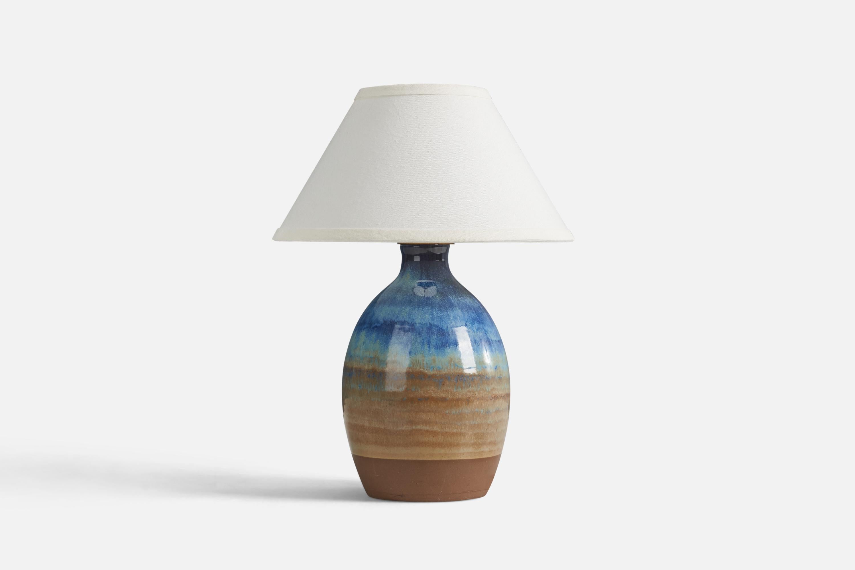 A stoneware table lamp designed and produced by Michael Andersen, Denmark, 1960s.

Dimensions of Lamp (inches) : 12.75 x 6.93 x 6.93 (Height x Width x Depth)
Dimensions of Lampshade (inches) : 5 x 12 x 7 (Top Diameter x Bottom Diameter x