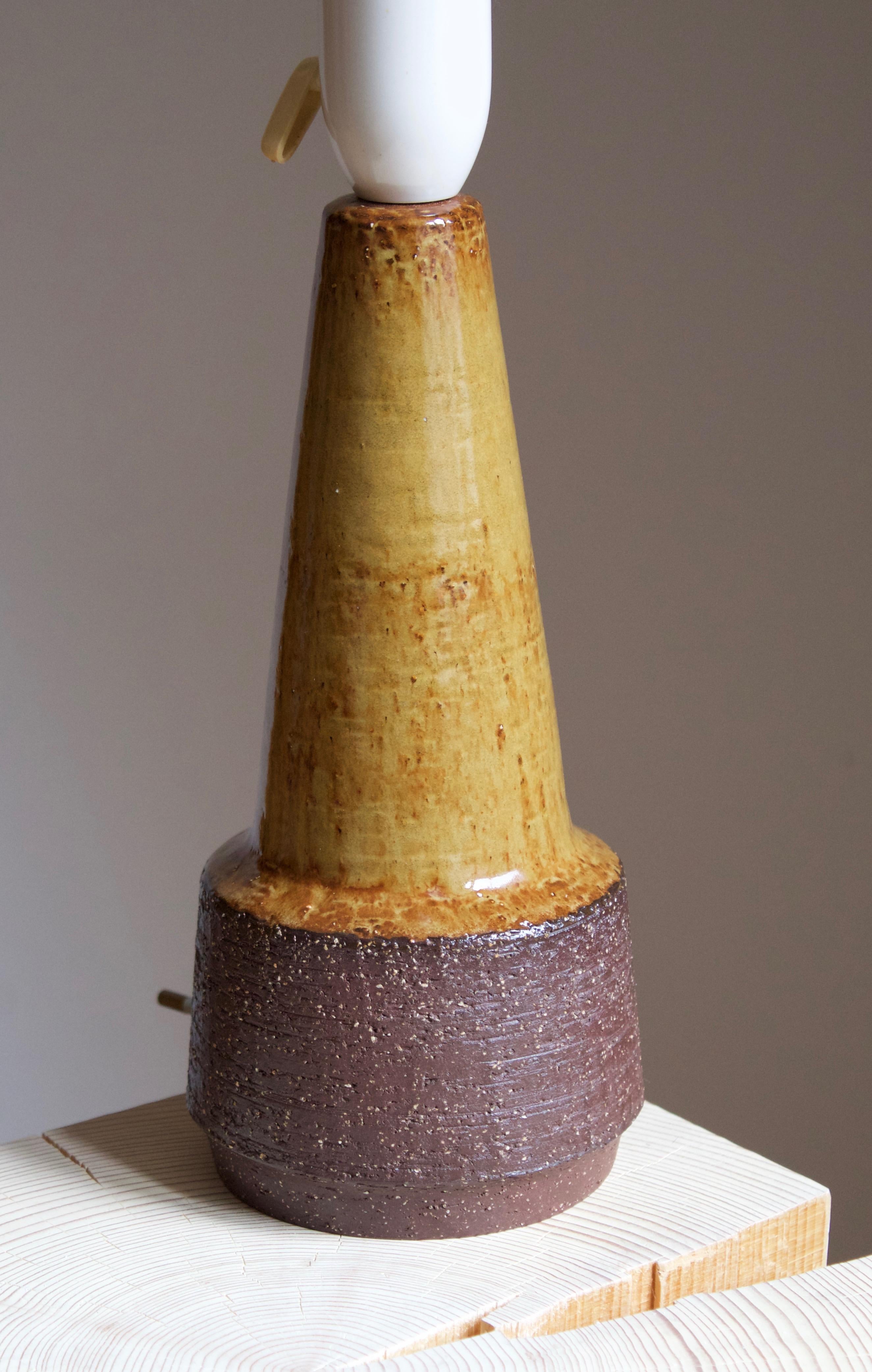 American Michael Andersen, Table Lamp, Brown Glazed Stoneware, Bornholm, Denmark, 1960s