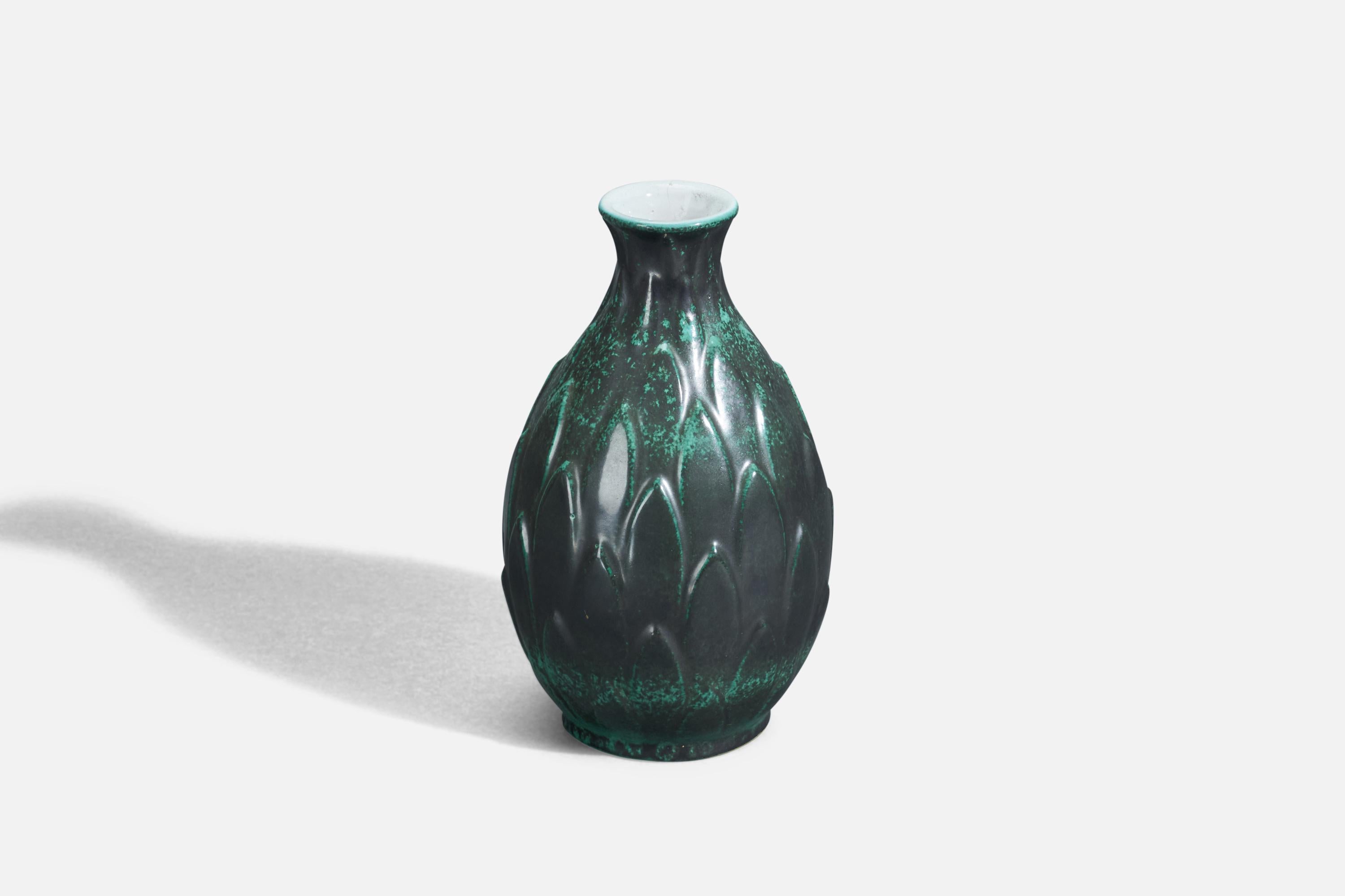 Scandinavian Modern Michael Andersen, Vase, Green Glazed Stoneware, Bornholm, Denmark, 1960s For Sale