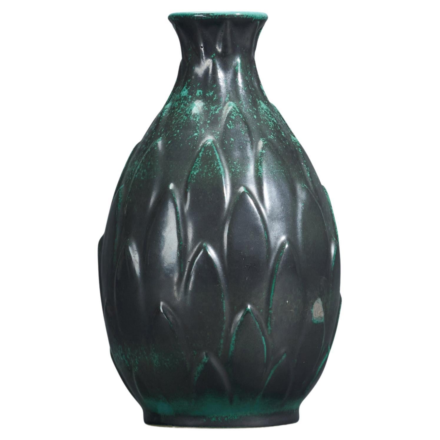 Michael Andersen, Vase, grün glasiertes Steingut, Bornholm, Dänemark, 1960er Jahre